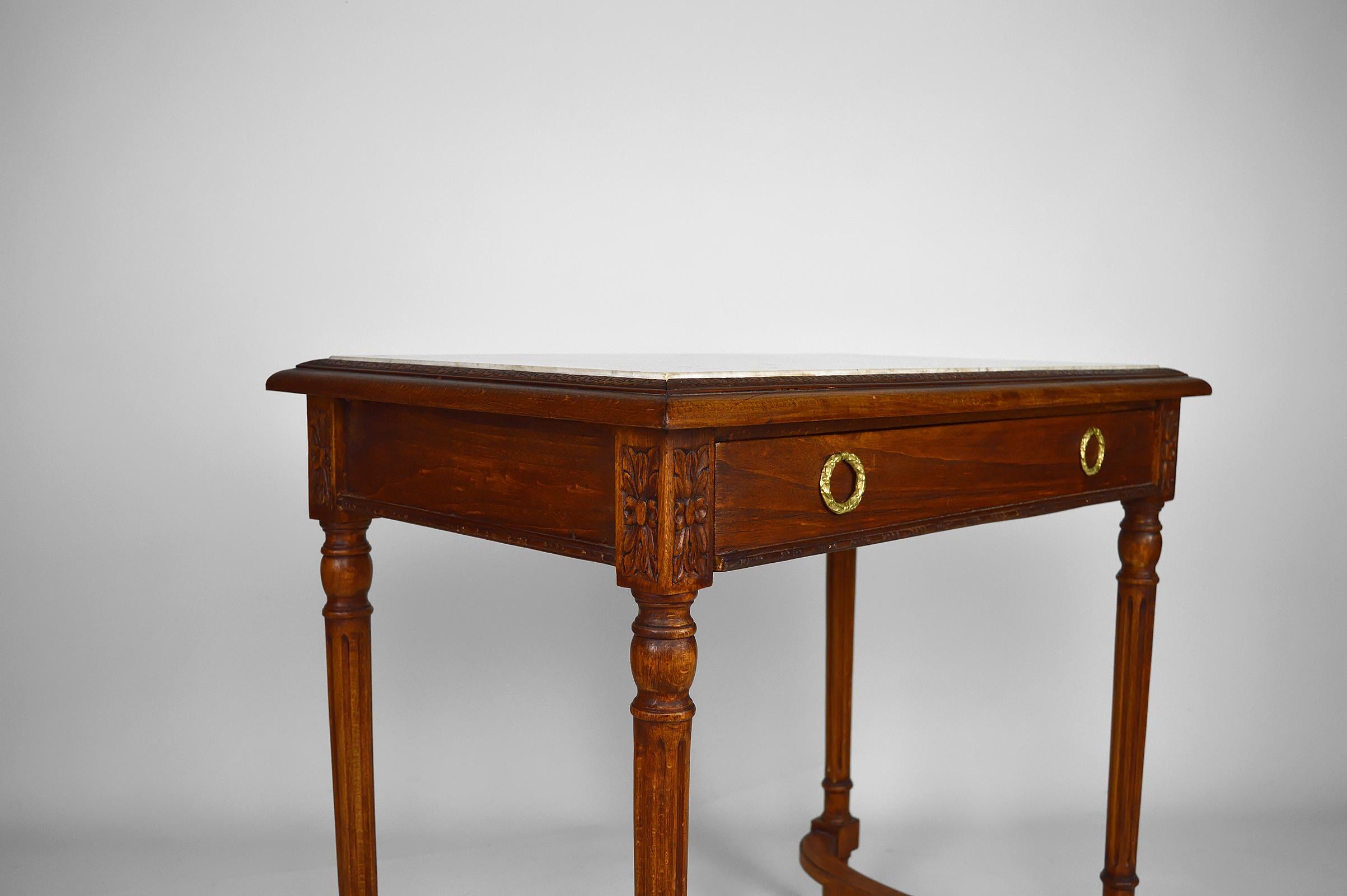 Neoclassical dressing table / desk / Louis XVI, France, circa 1900 In Good Condition For Sale In VÉZELAY, FR