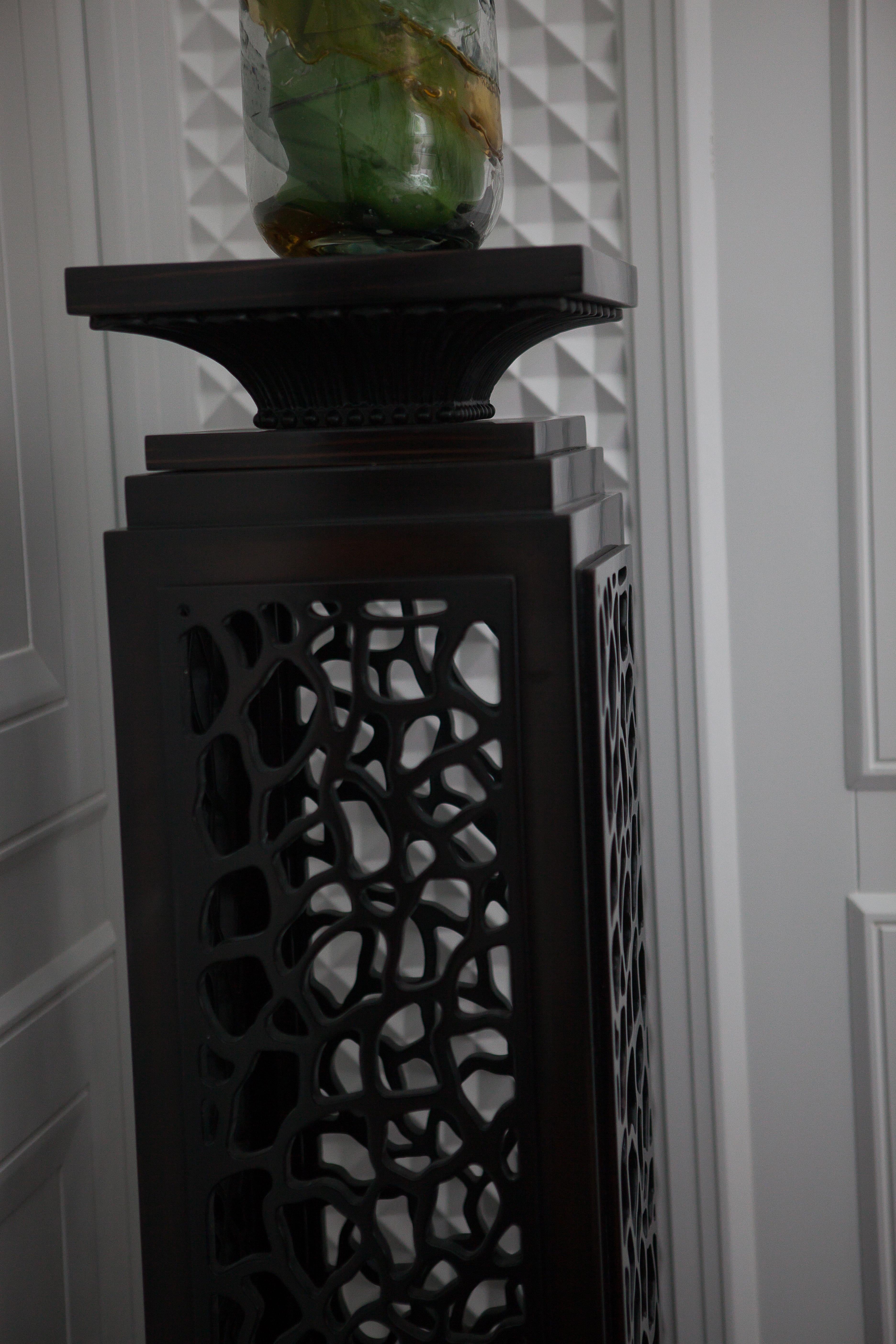 Hand-Carved Neoclassical Ebony Solid Wood Pedestal with Openwork Carving For Sale