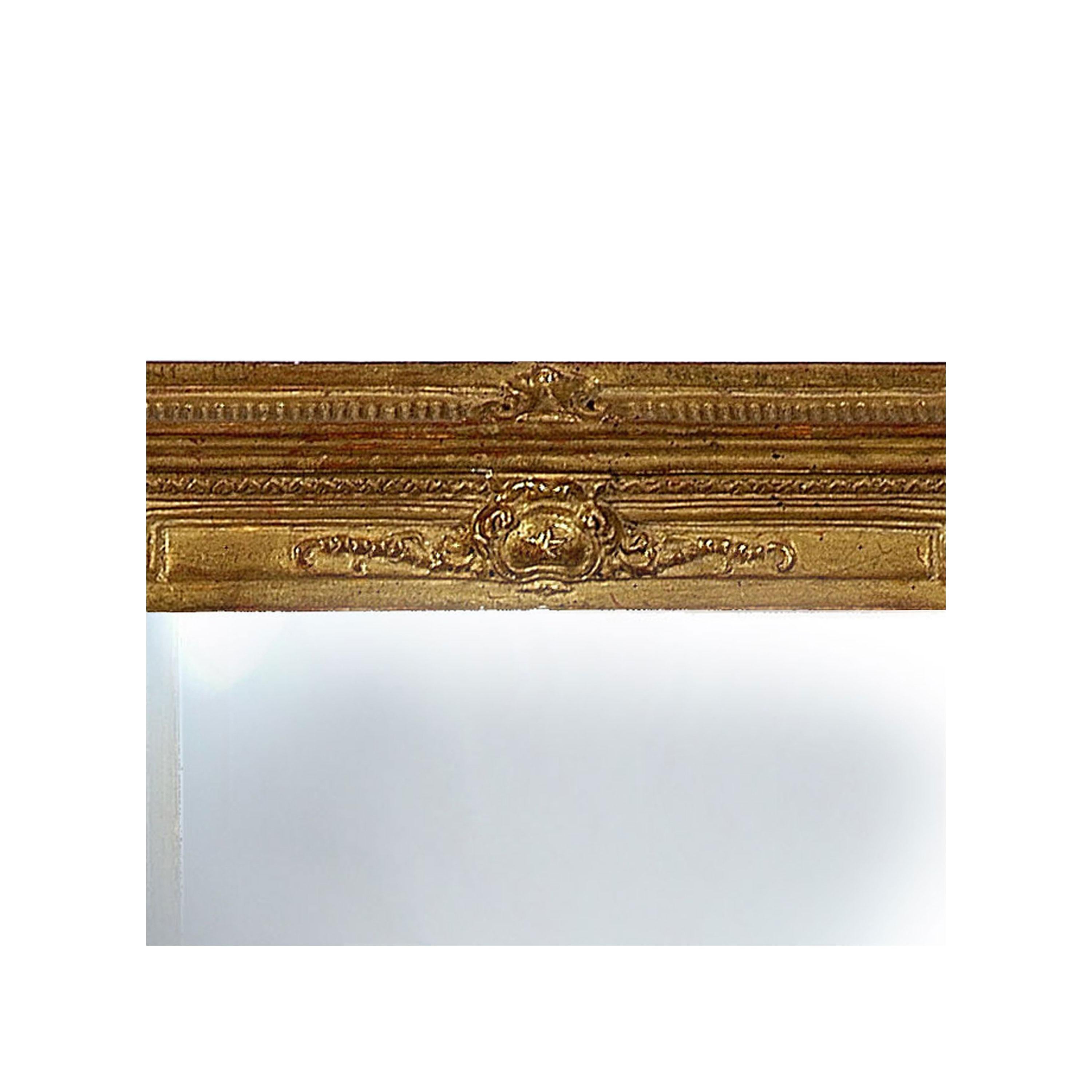 Intagliato a mano Specchio neoclassico impero rettangolare in legno intagliato a mano in oro in vendita