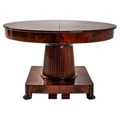 Neoclassical Extending Table in Mahogany, circa 1820