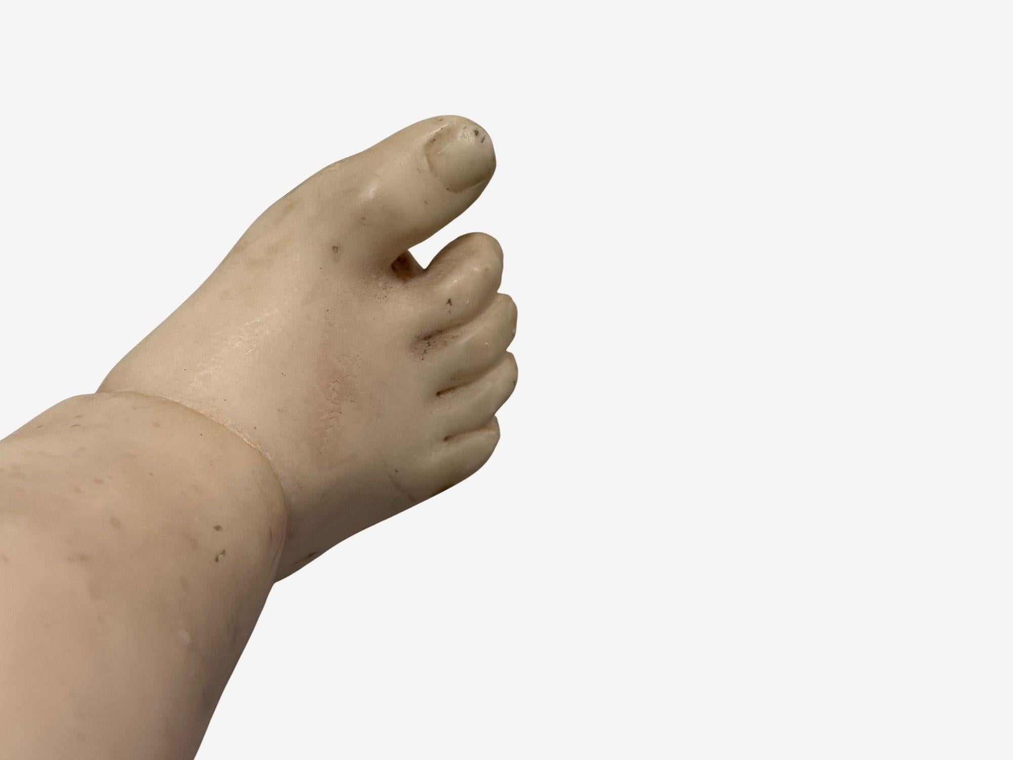 Neoklassisch, Kunstmarmor, sitzende Engelsbüsten auf Schlitten, Italien, 1960er Jahre im Angebot 9