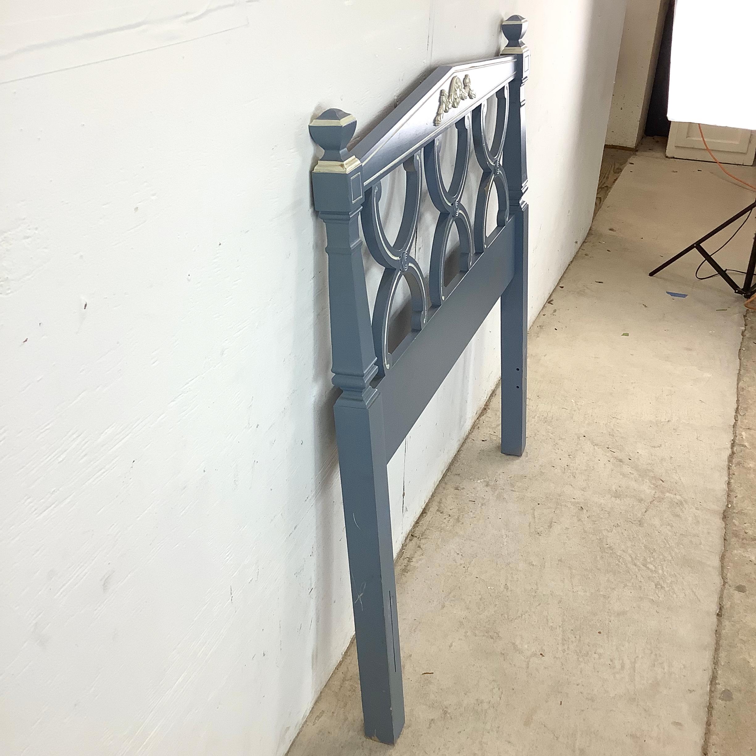 Neoclassical Federal-Style Twin Bed Frame For Sale 4