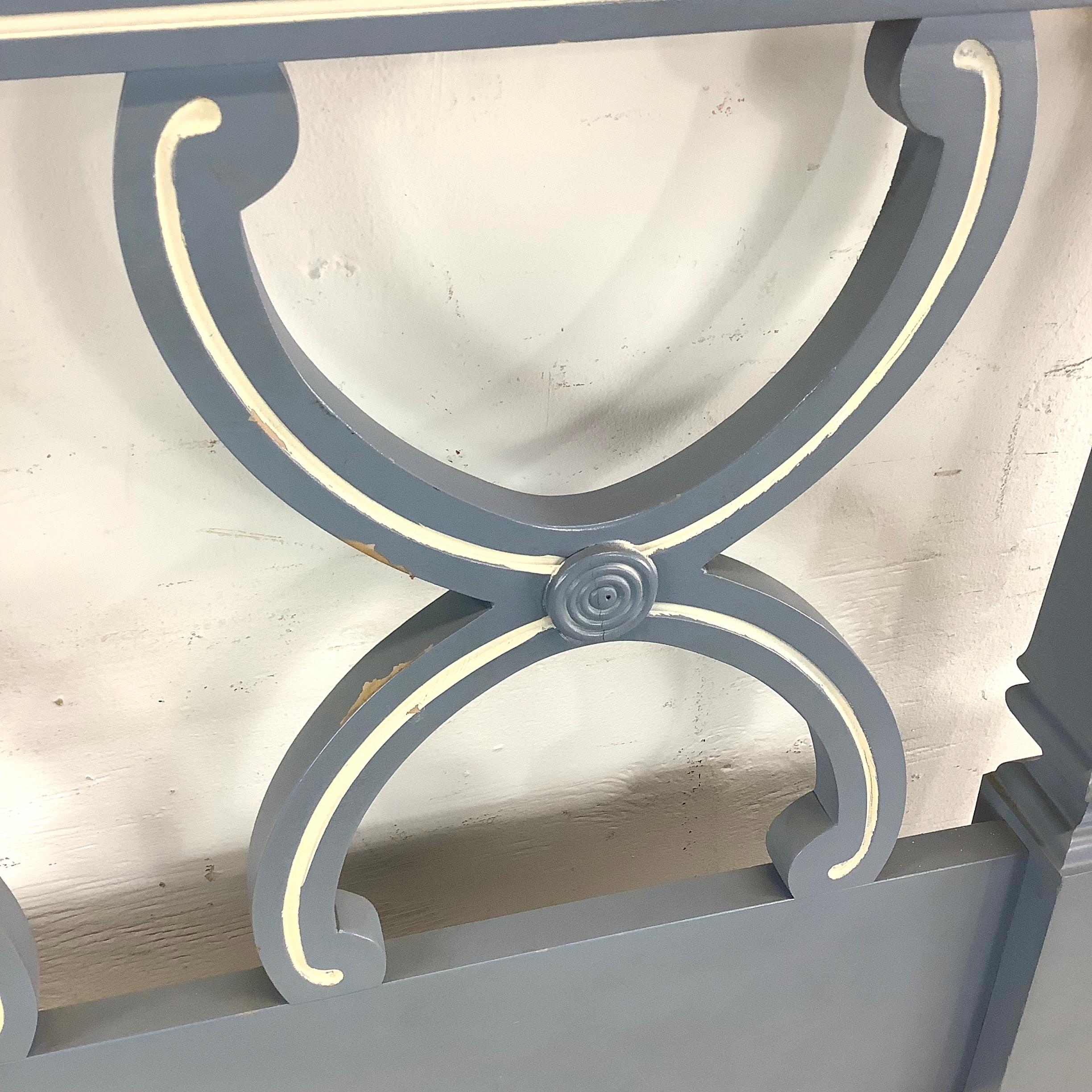 Neoclassical Federal-Style Twin Bed Frame For Sale 5