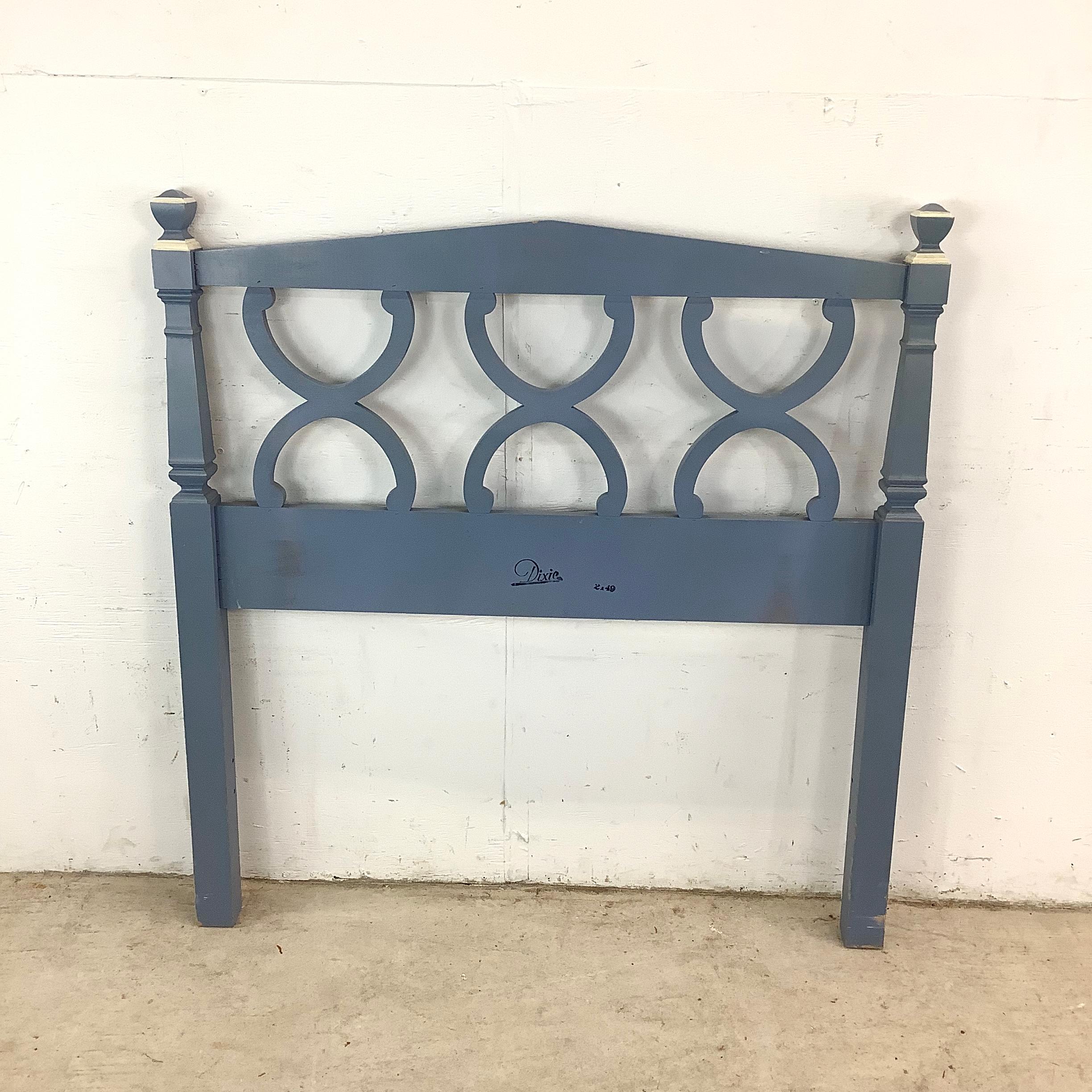 Neoclassical Federal-Style Twin Bed Frame For Sale 6
