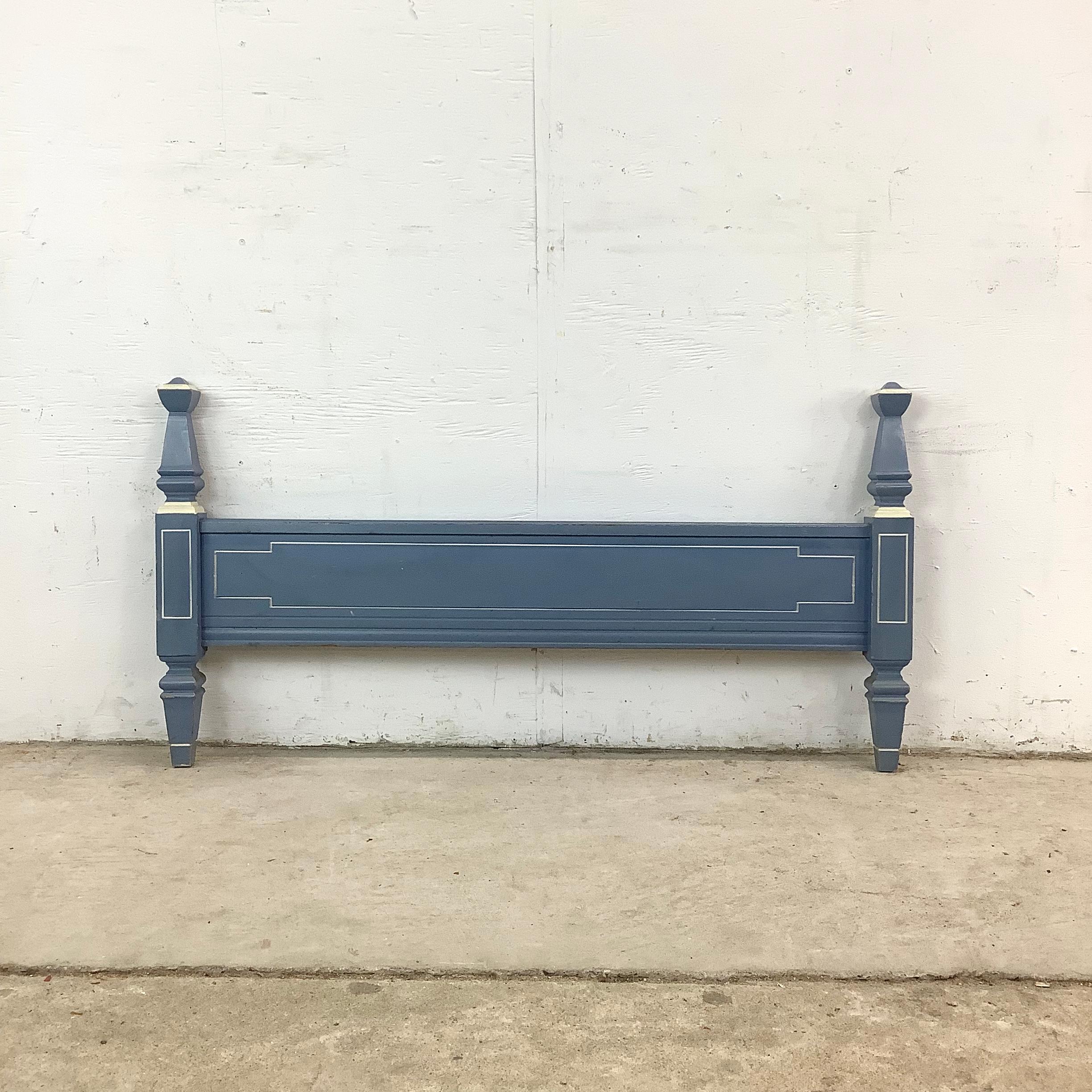 Neoclassical Federal-Style Twin Bed Frame For Sale 7