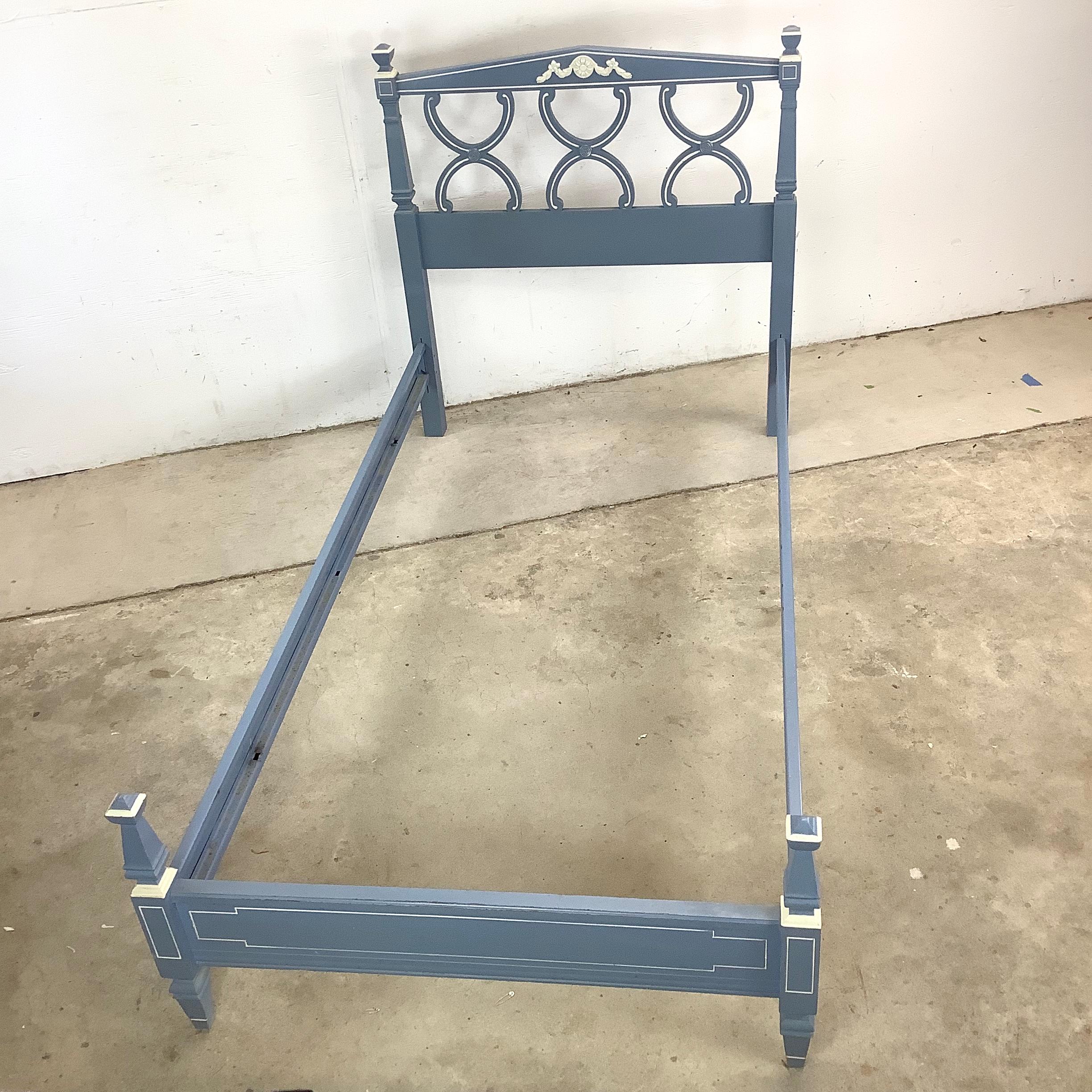 Unknown Neoclassical Federal-Style Twin Bed Frame For Sale