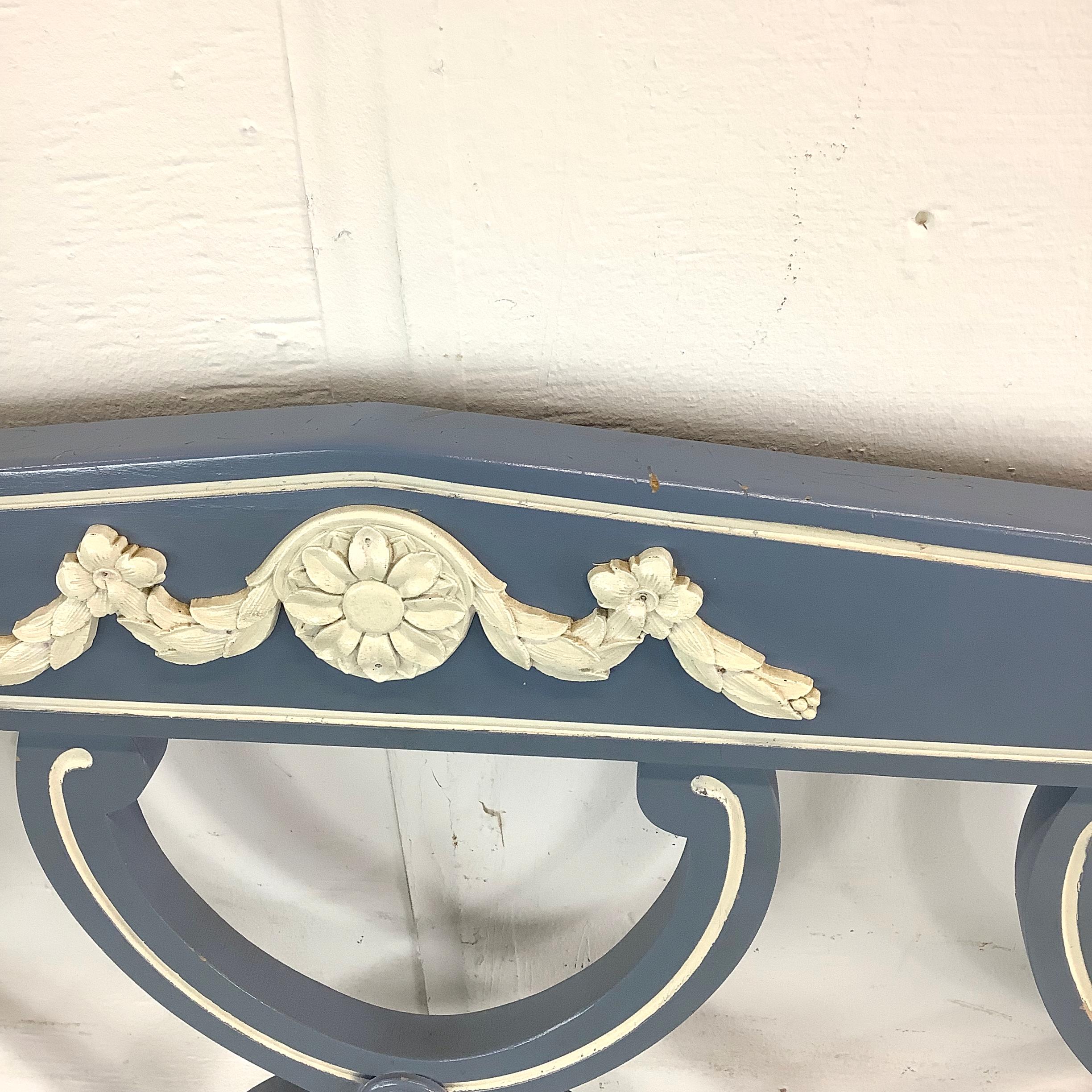 Neoclassical Federal-Style Twin Bed Frame For Sale 2