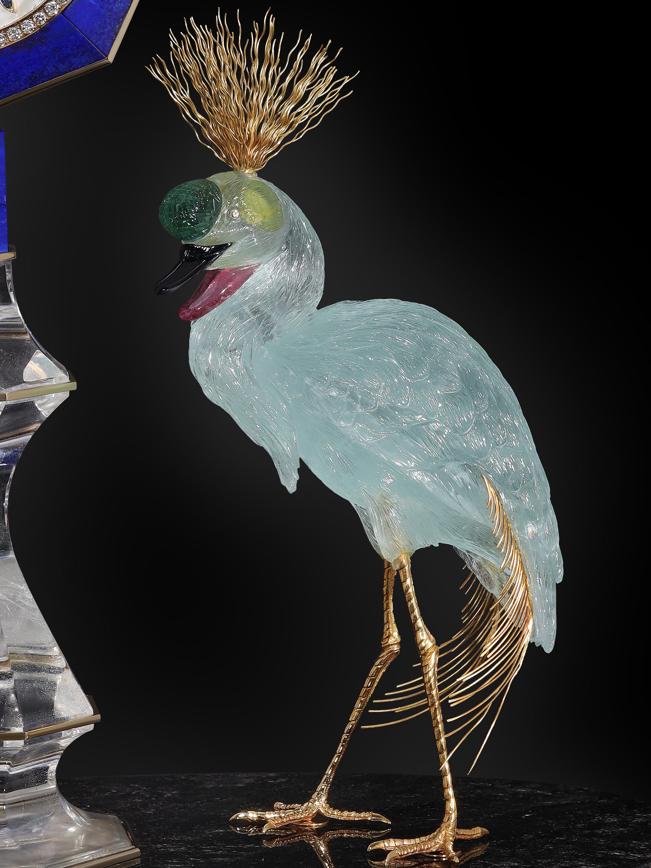 Femenino o masculino Piedra Preciosa Arte Escultura Reloj, Aguamarina Zafiro Tallado Diamante en venta
