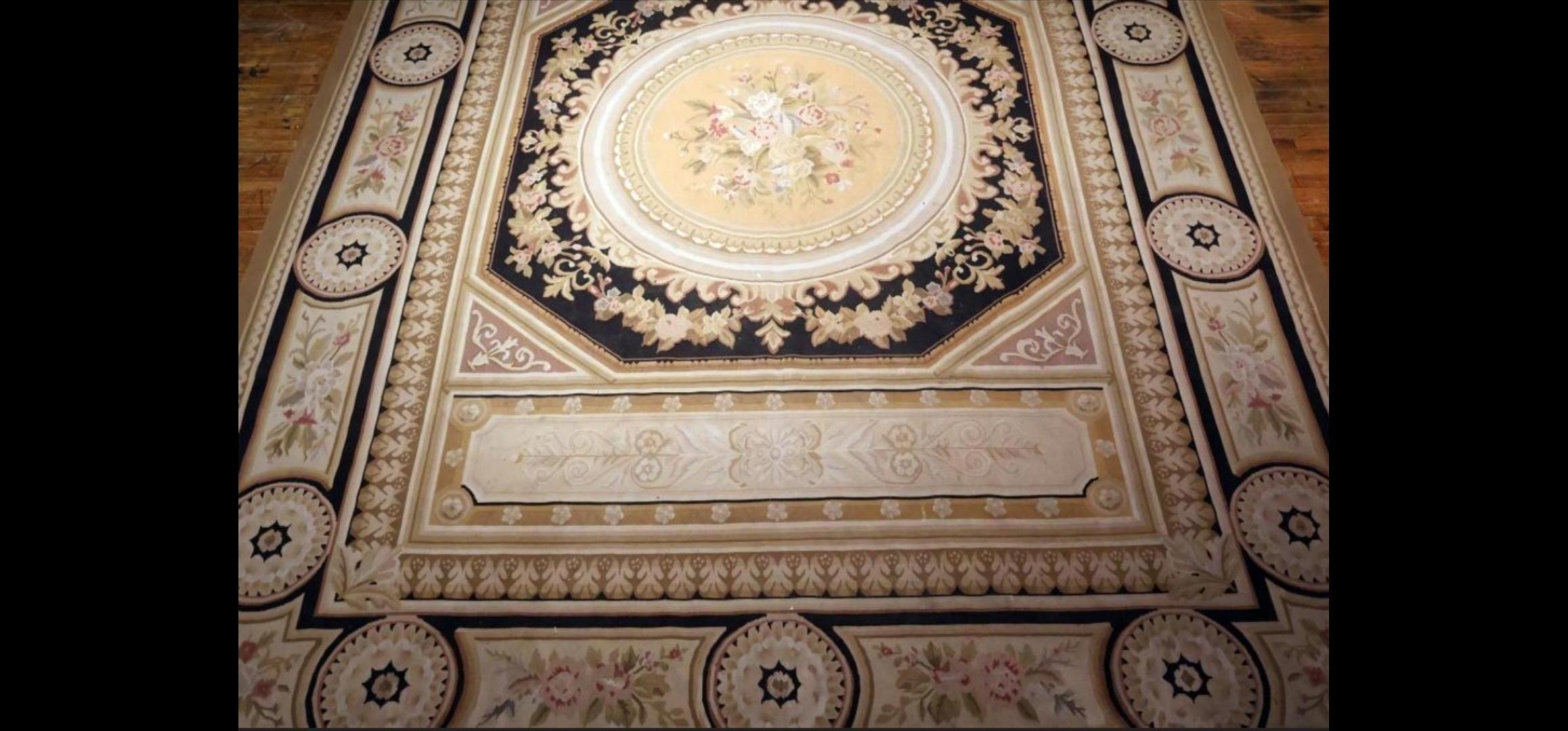 Neoclassical Form Aubusson Carpet For Sale 1
