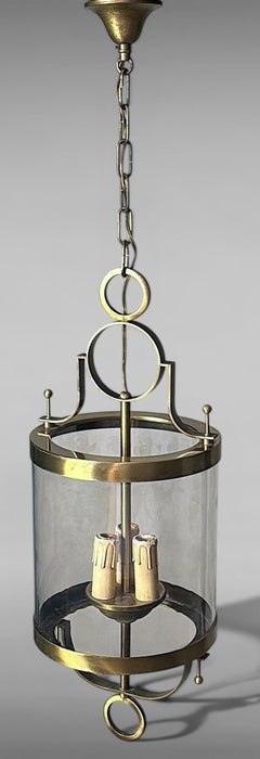 Farol neoclásico francés de latón y vidrio soplado