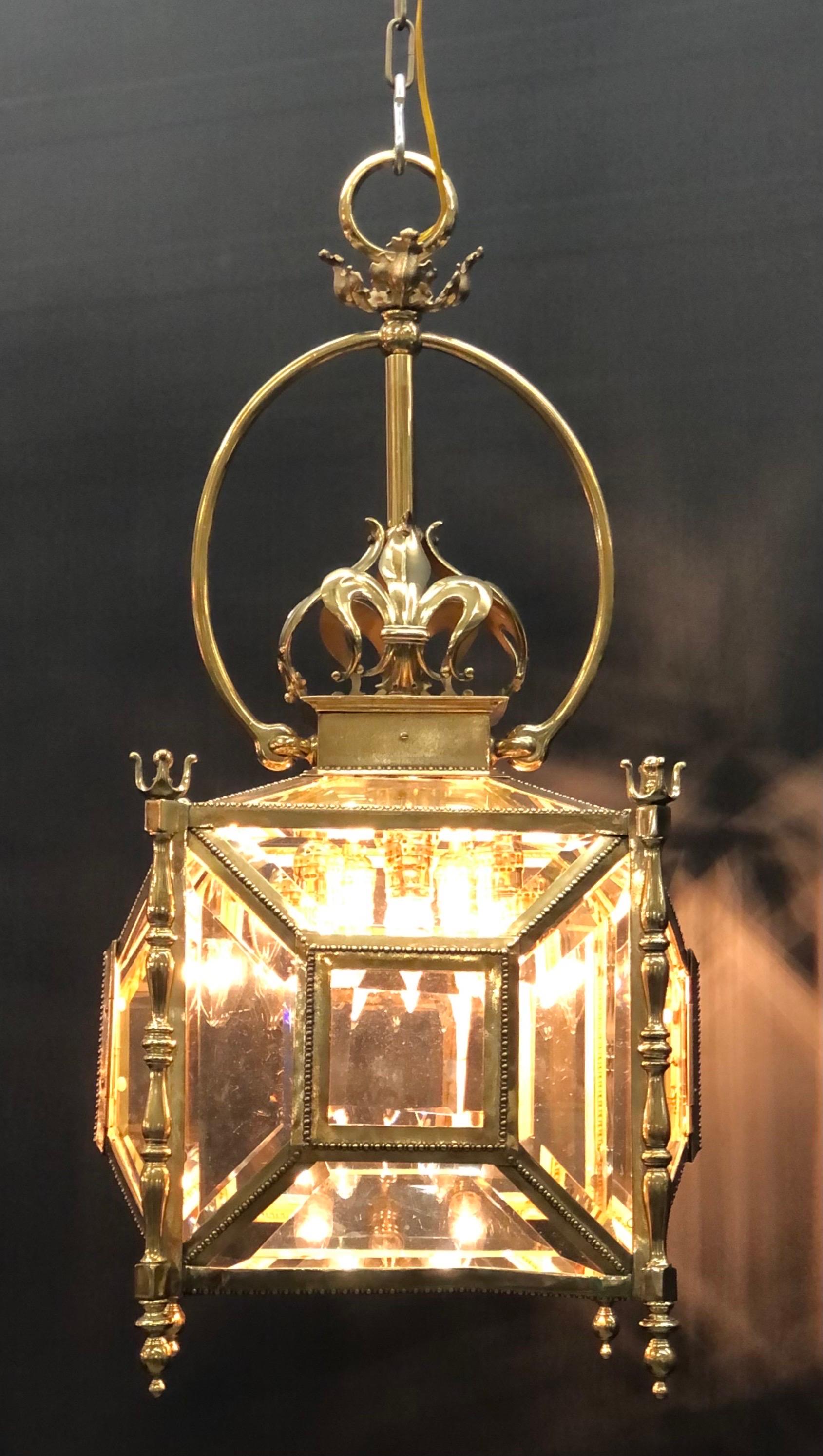 Neoclassical French Bronze Gas Lantern / Gasolier  In Good Condition For Sale In Charleston, SC