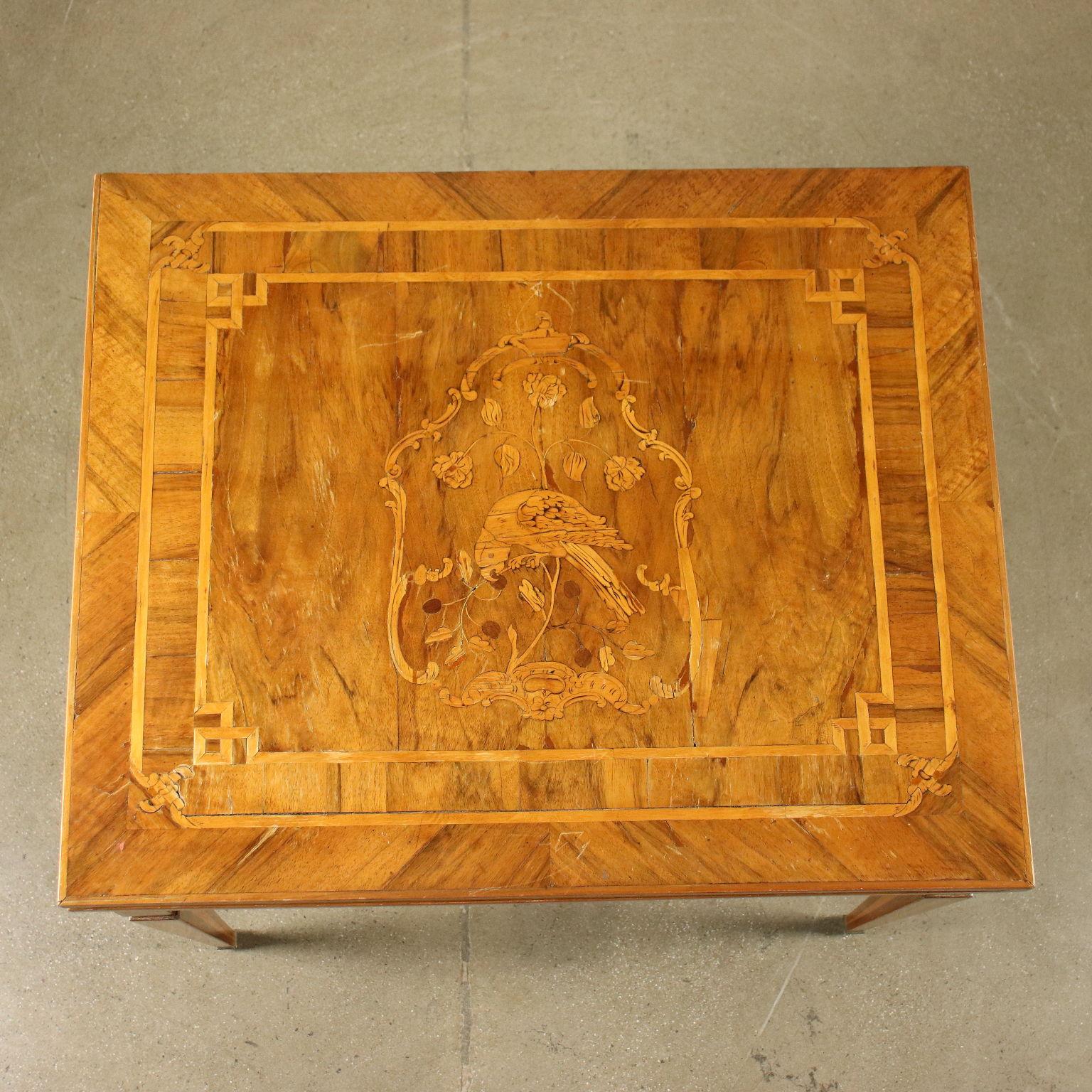 Italian Neoclassical Game Table Walnut Maple, Italy XVIII Century For Sale
