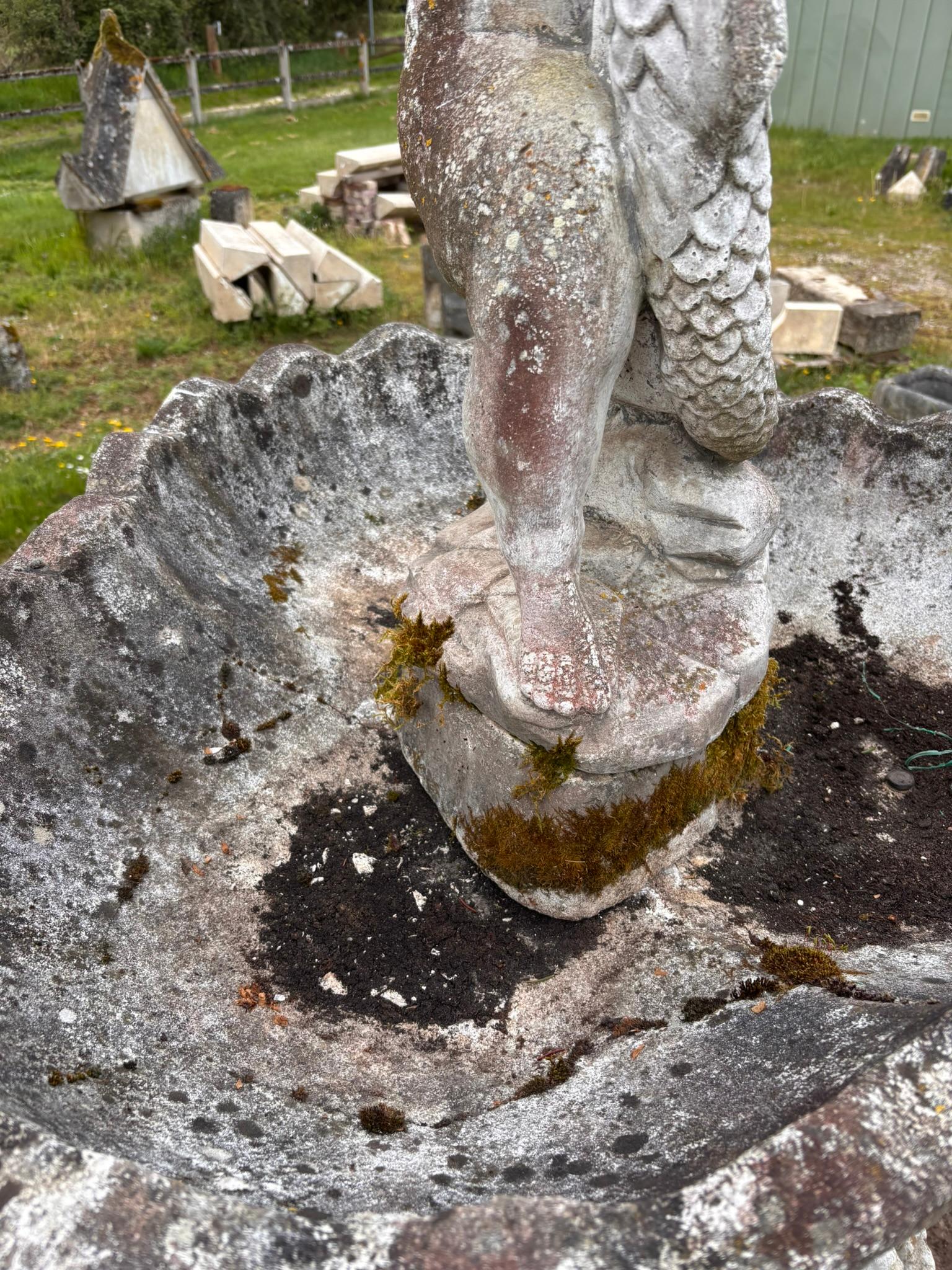 Français Jardin néoclassique Grande fontaine avec statue
