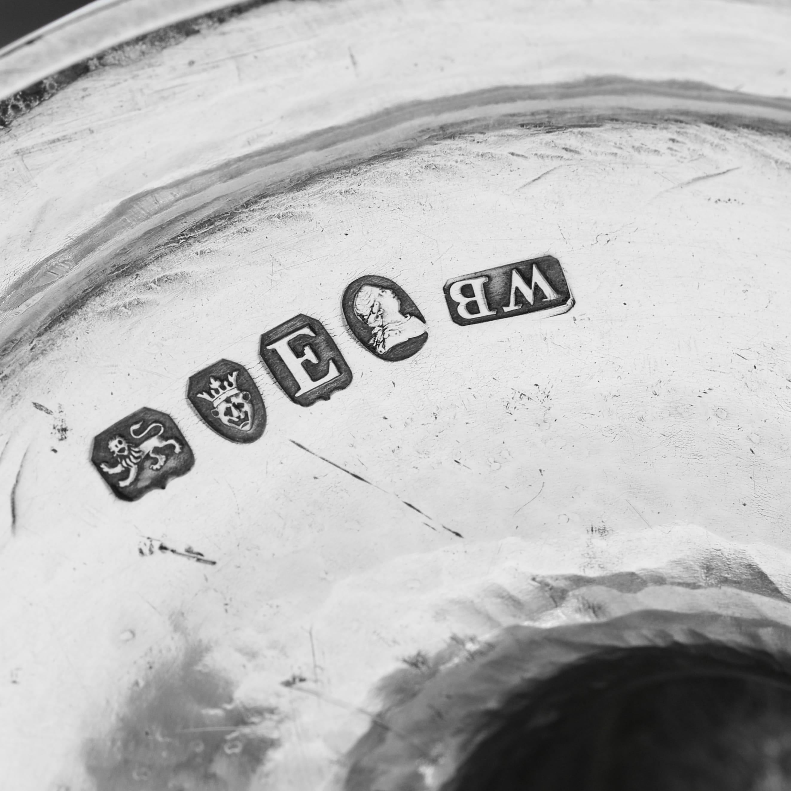 Aguamanil de vino neoclásico de plata de la época de Jorge III, fabricado en Londres en 1800 en Bueno estado para la venta en London, London