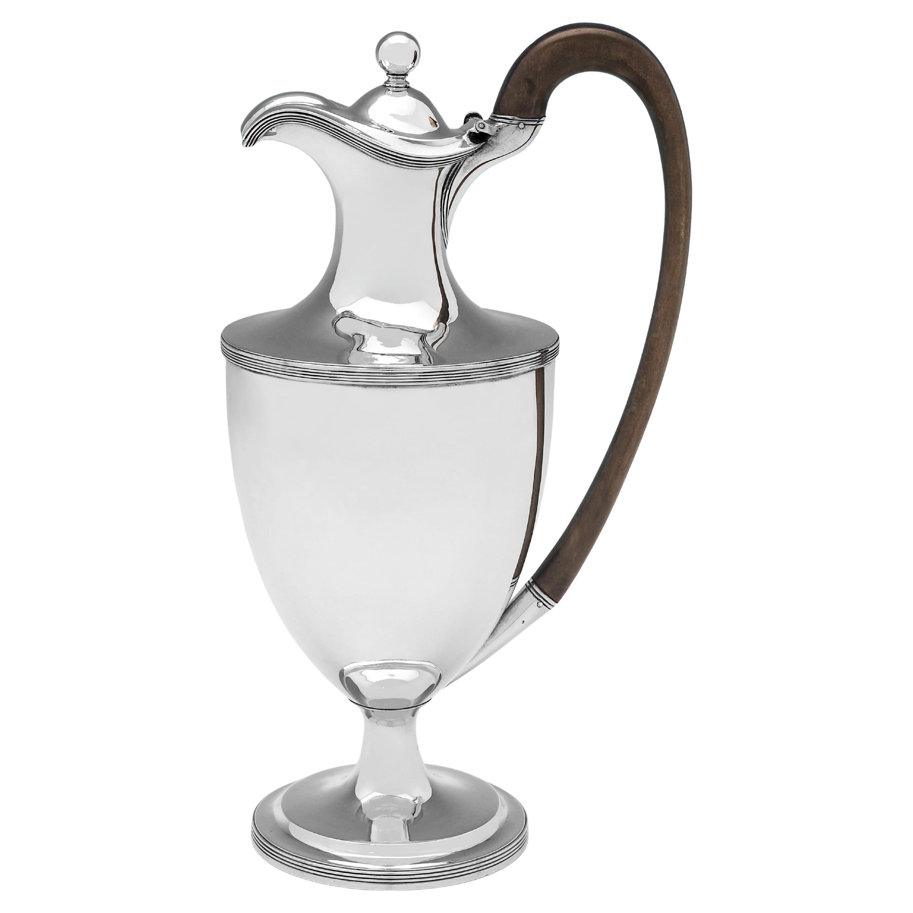 Aguamanil de vino neoclásico de plata de la época de Jorge III, fabricado en Londres en 1800 en venta