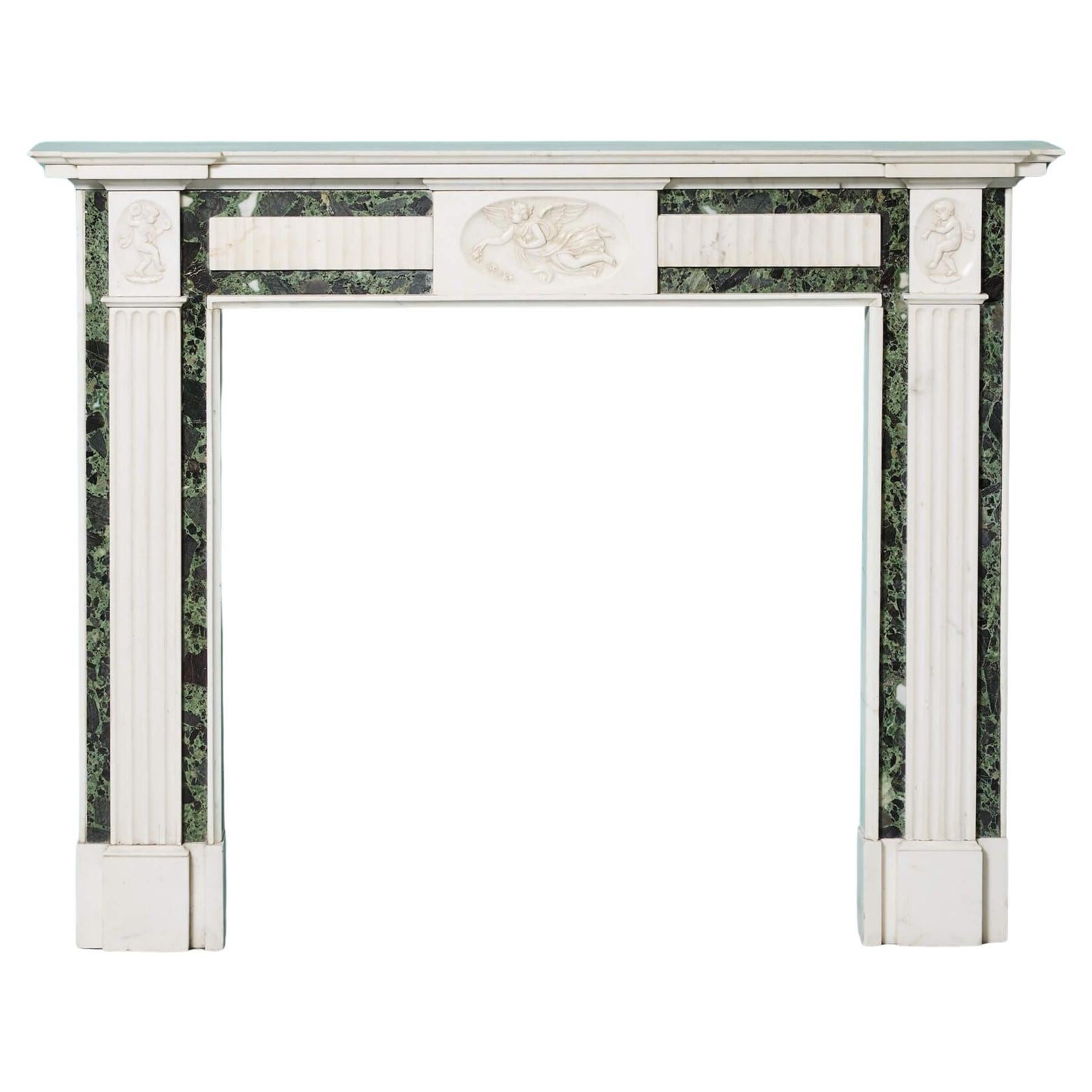 Cheminée de style géorgien néoclassique en marbre blanc et vert de Tinos