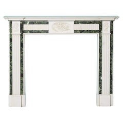 Cheminée de style géorgien néoclassique en marbre blanc et vert de Tinos