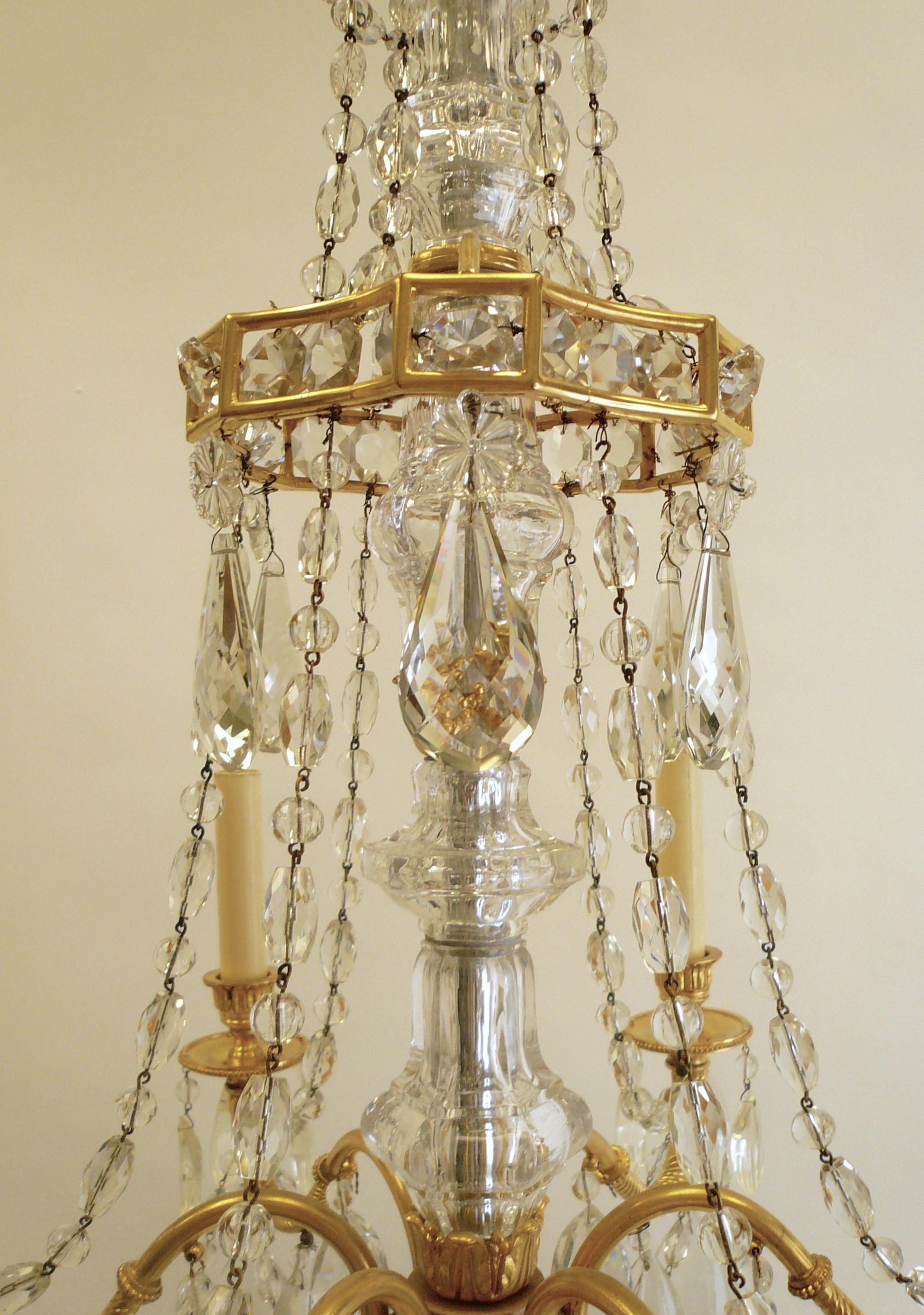 20ième siècle Lustre néoclassique en bronze doré et cristal d'E. F. Caldwell en vente