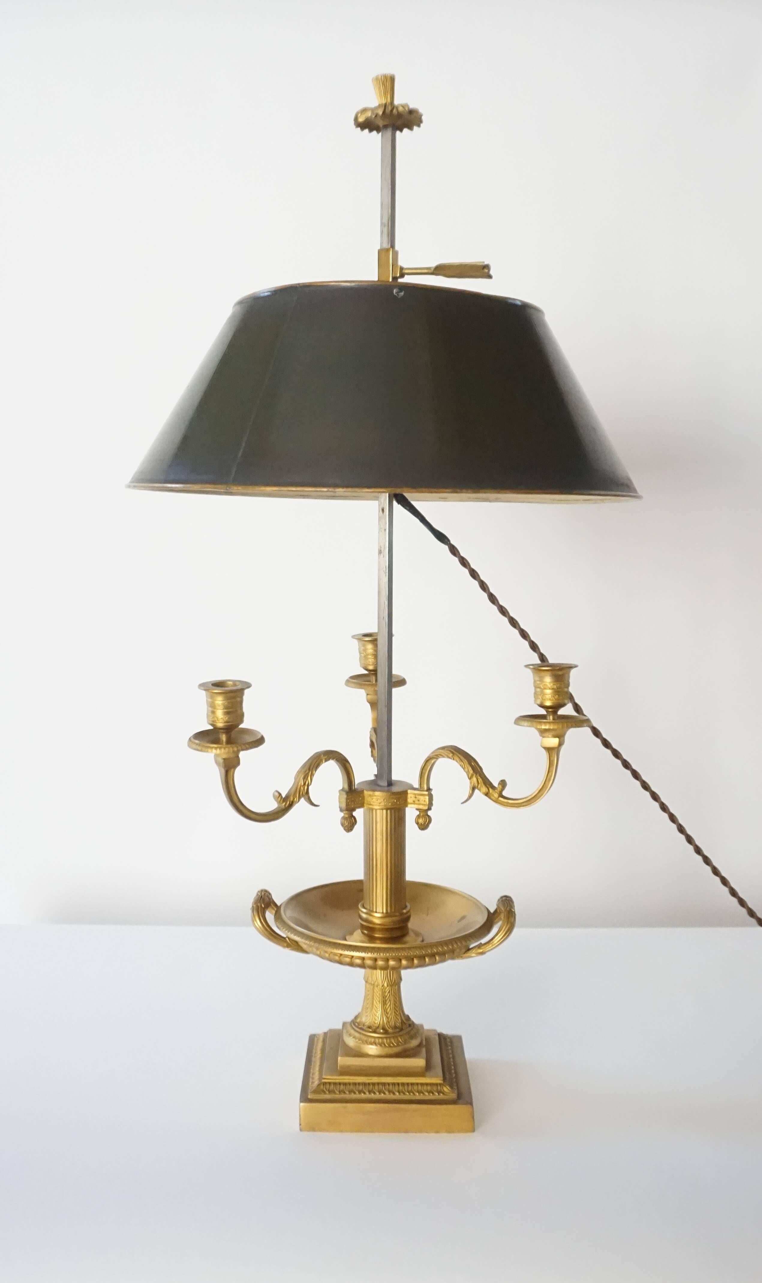 French Neoclassical Gilt Bronze Bouillotte Lamp, France, circa 1800