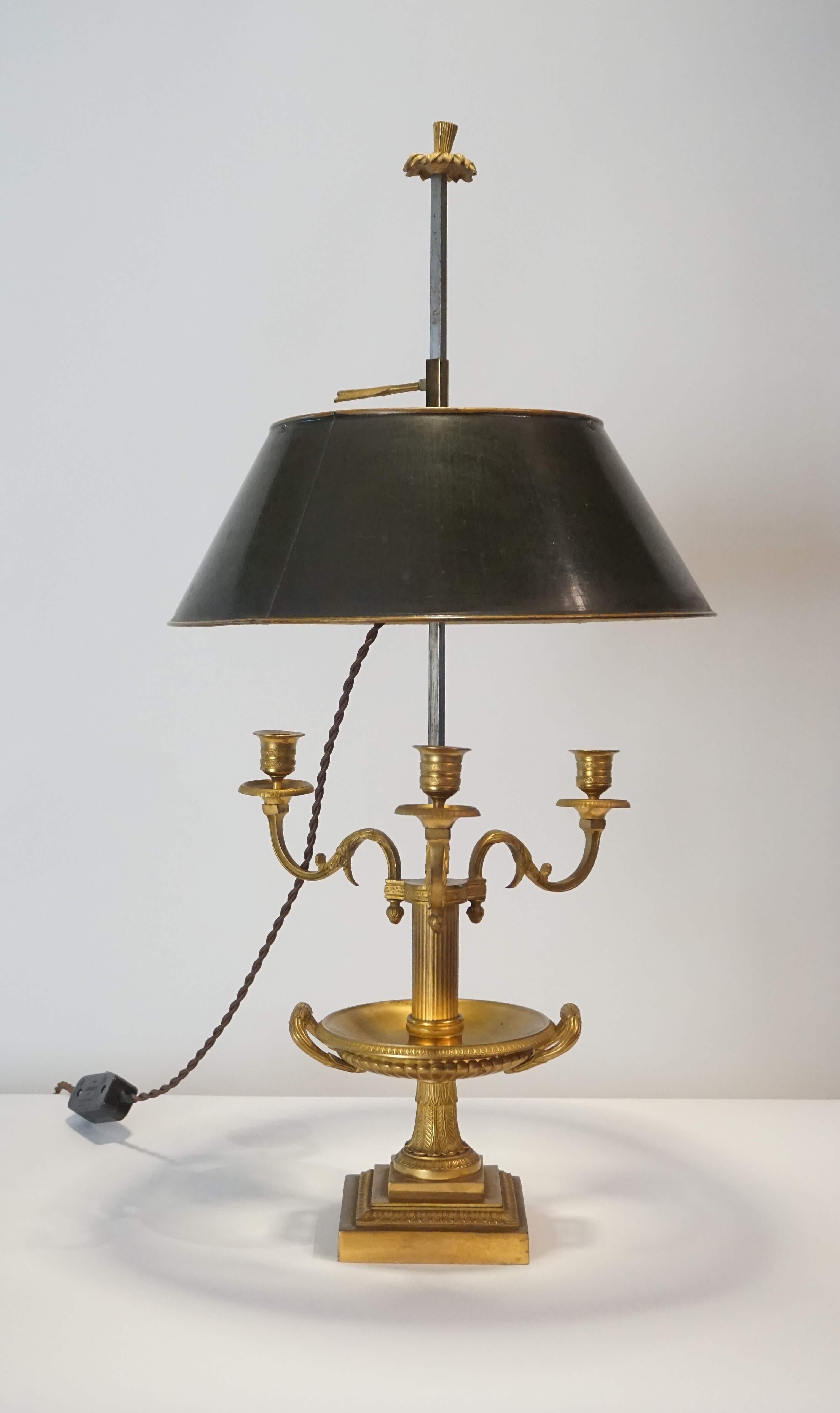 18th Century Neoclassical Gilt Bronze Bouillotte Lamp, France, circa 1800