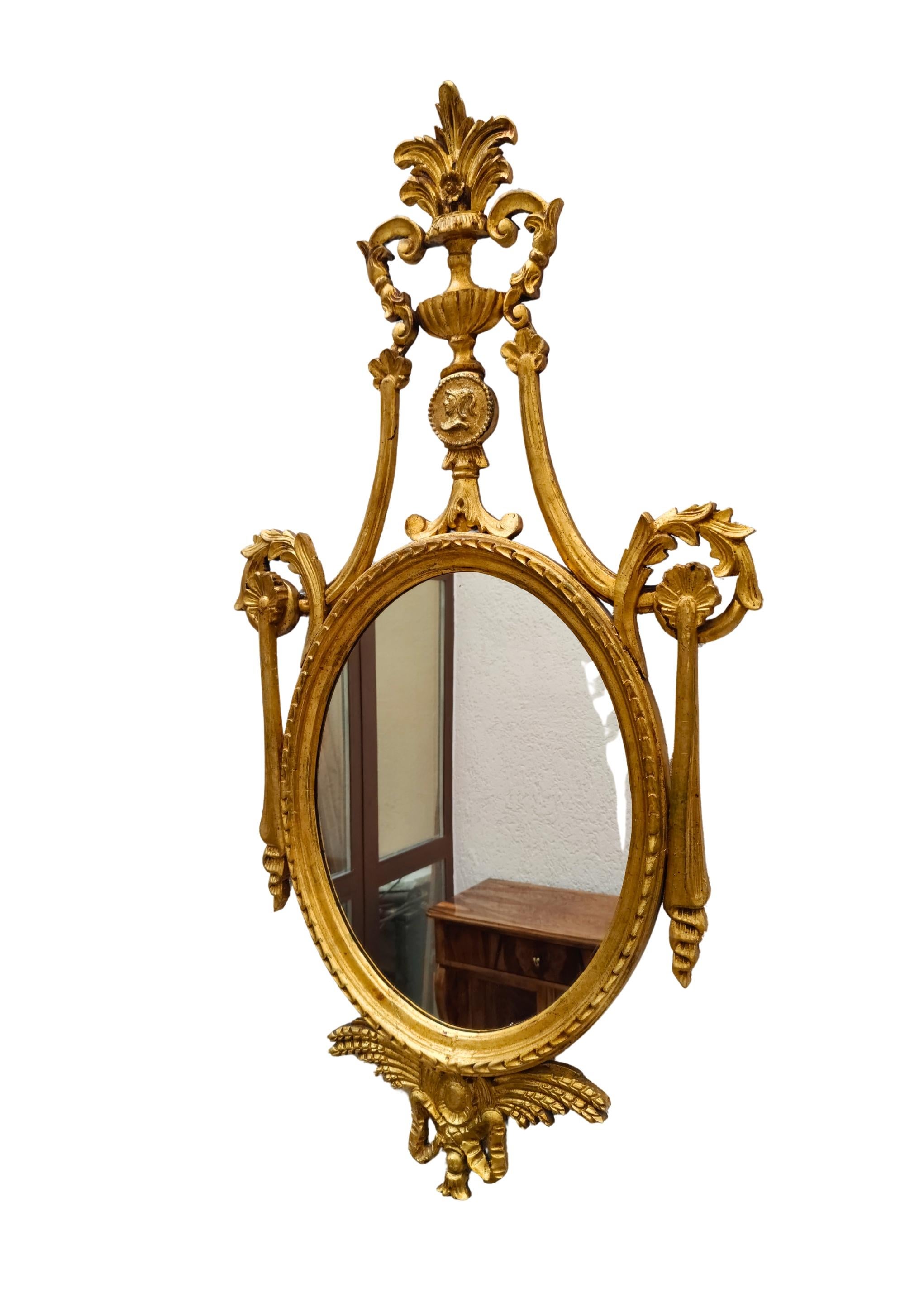 Neoclassical Gilt Mirror circa 1800 with Carved Eagle Ornament For Sale 4