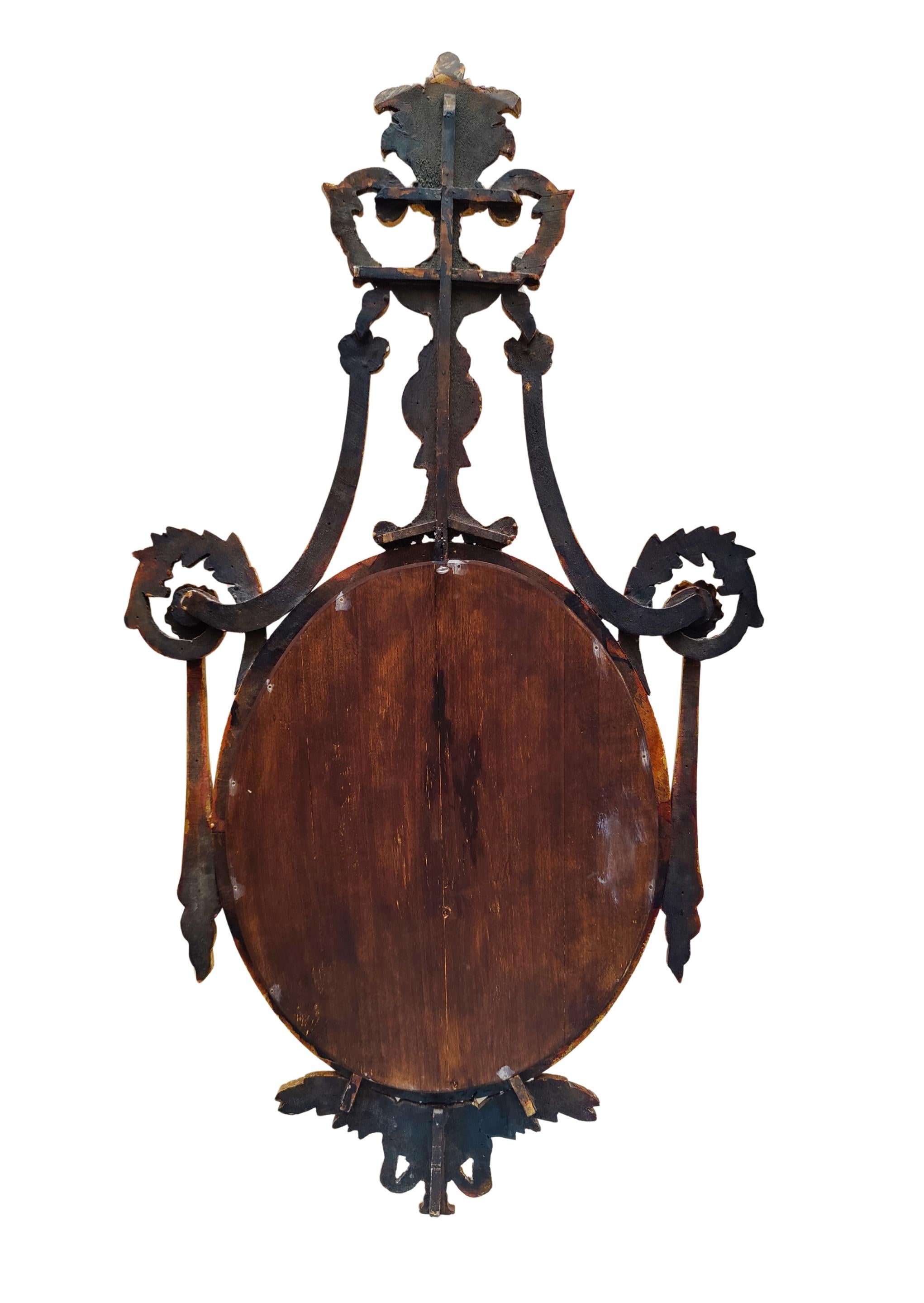 Neoclassical Gilt Mirror circa 1800 with Carved Eagle Ornament For Sale 6