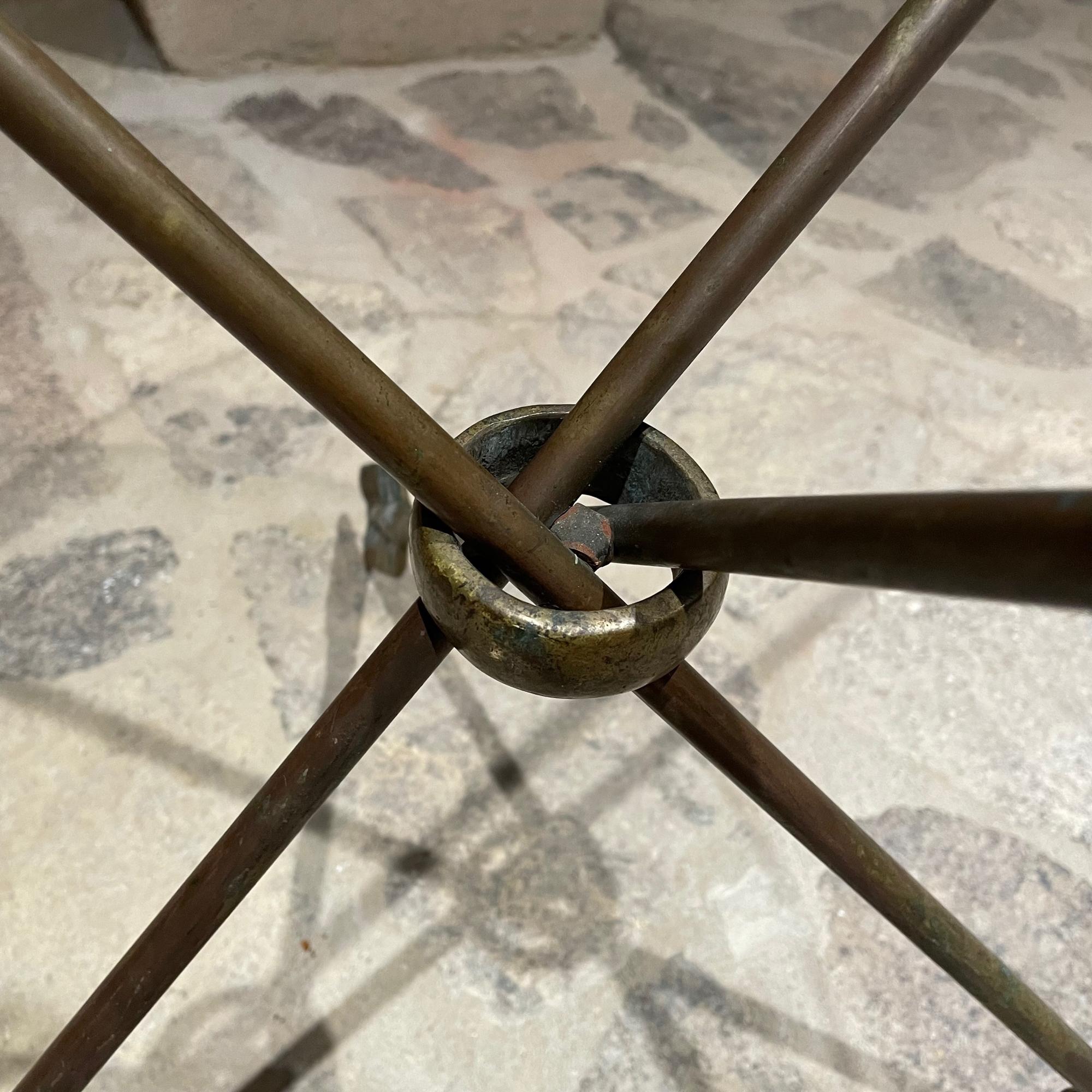 Neoclassical Glamor Martini Cocktail Side Table Tripod Arrow Base Bronze & Glass In Good Condition In Chula Vista, CA