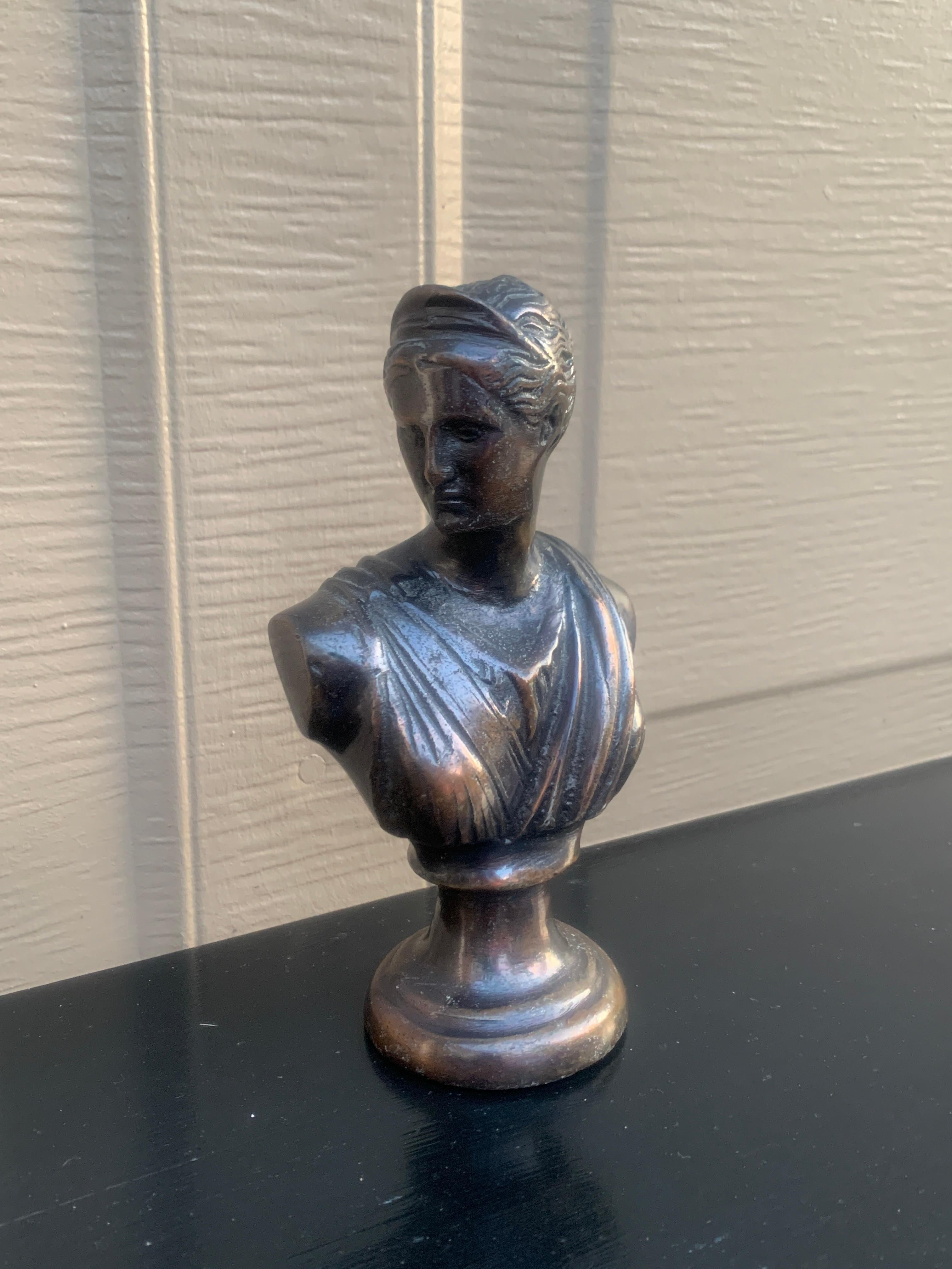 Americano Scultura neoclassica Grand Tour Busto della dea Diana in vendita
