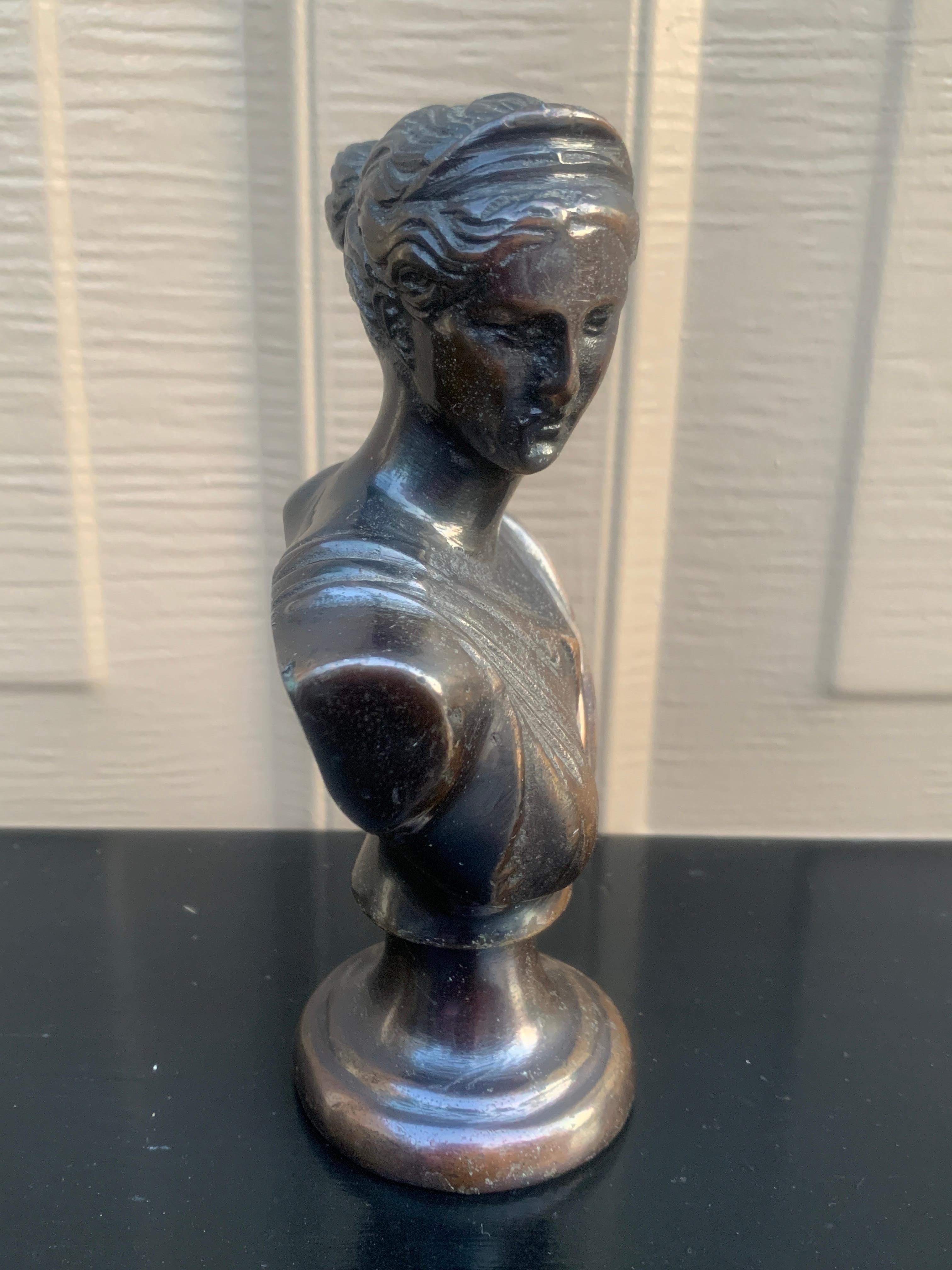 Scultura neoclassica Grand Tour Busto della dea Diana in vendita 1