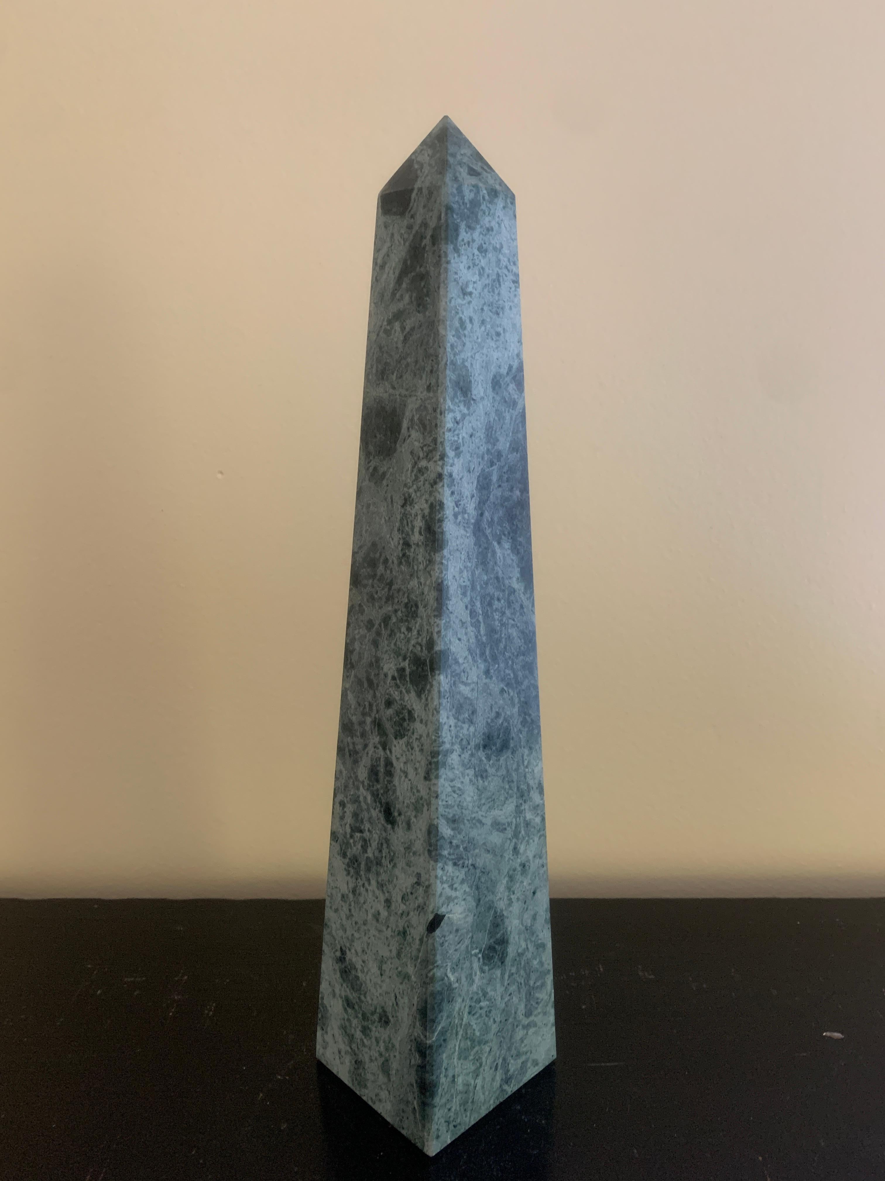 A stunning neoclassical or Grand Tour style solid marble green obelisk

Measures: 3