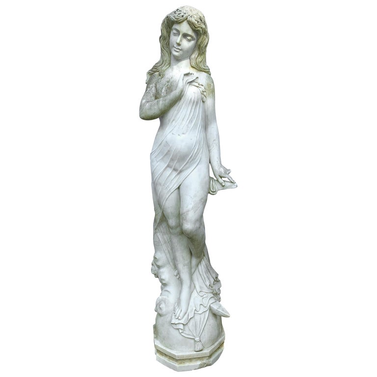 Sculpture de statue de déesse grecque néoclassique grandeur nature en  marbre En vente sur 1stDibs