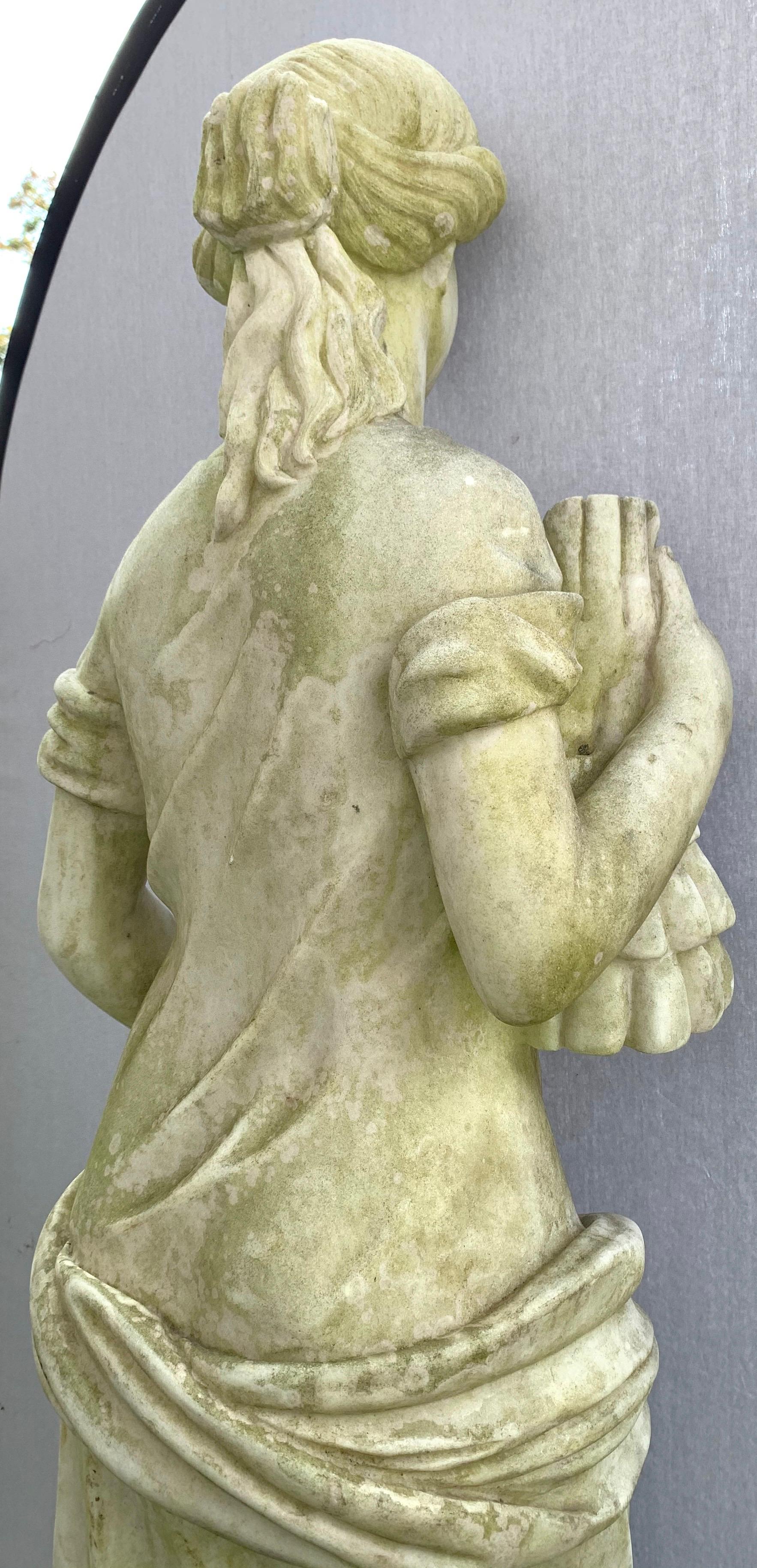 Neoklassizistische neoklassizistische griechische Göttin der Sommer, Marmorstatue in Lebensgröße, Skulptur im Angebot 1