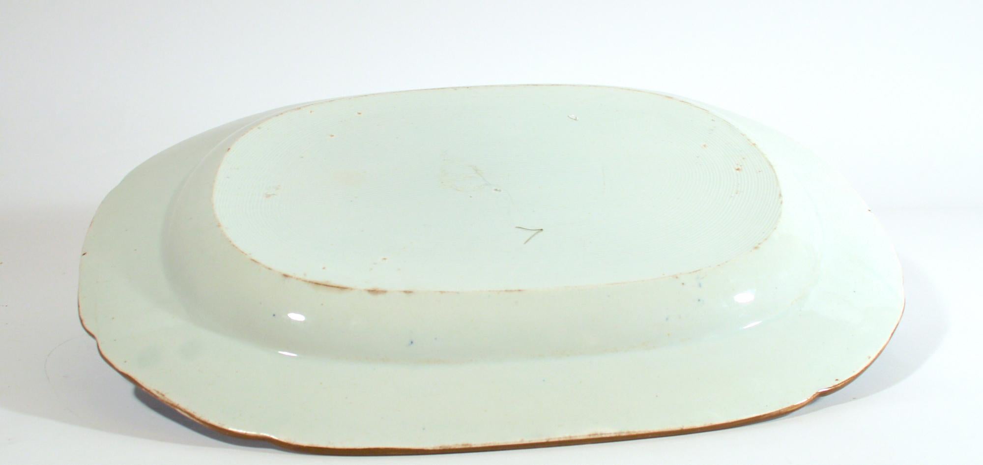 Grand plat néo-classique à motif grec imprimé en bleu, Herculaneum, Liverpool en vente 3