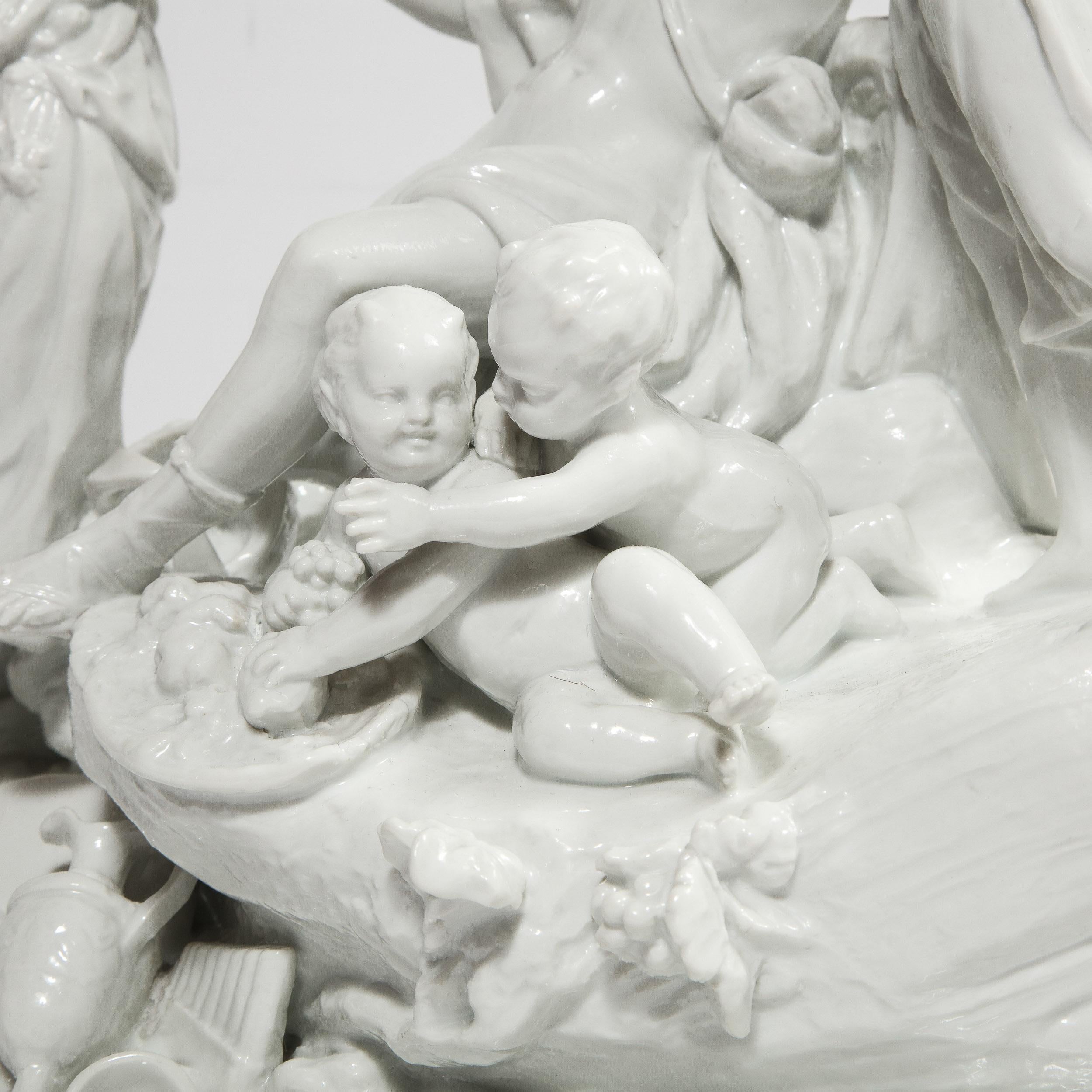 Sculpture « Bacchus » en porcelaine biscuit blanche de style néoclassique grec en vente 7