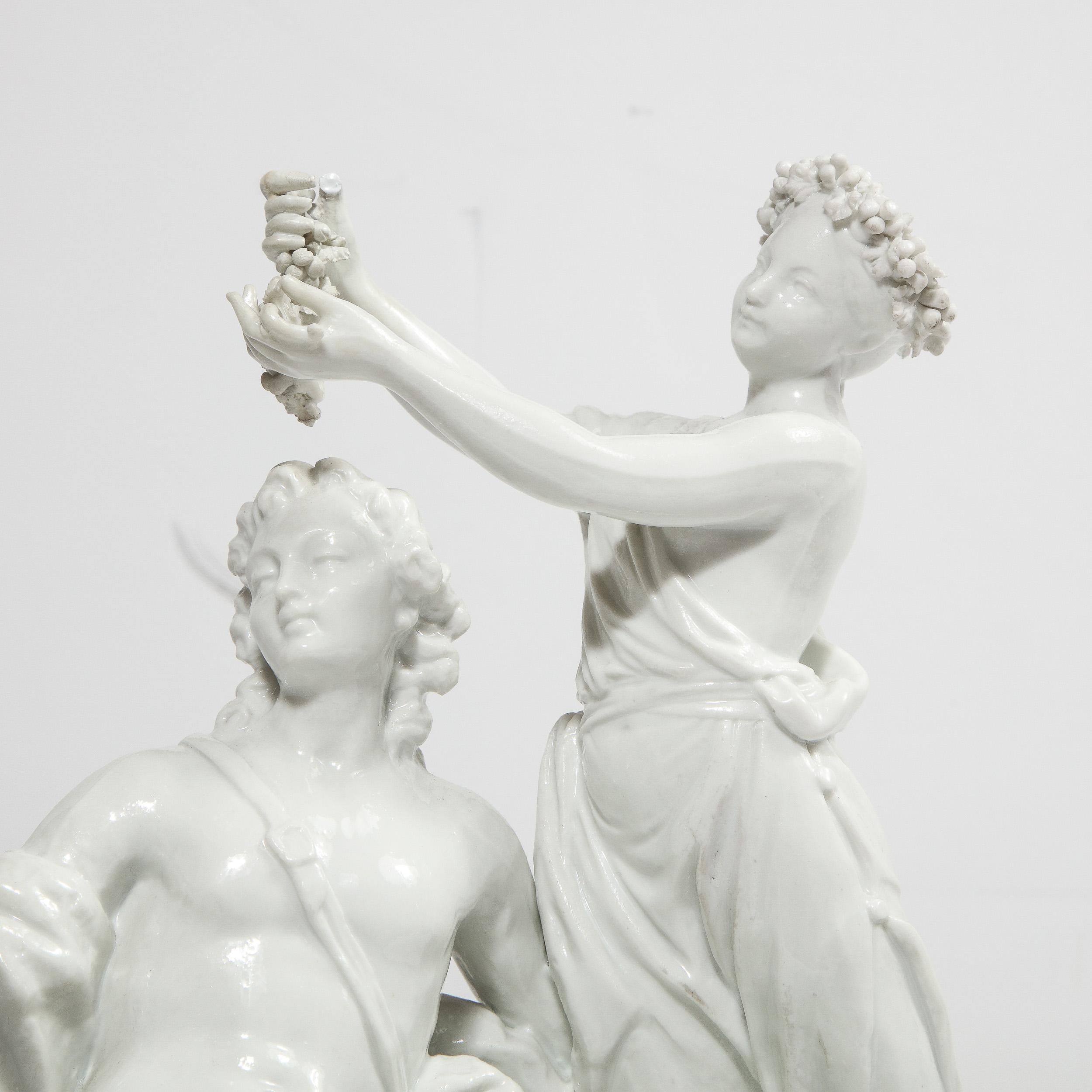 Sculpture « Bacchus » en porcelaine biscuit blanche de style néoclassique grec en vente 8