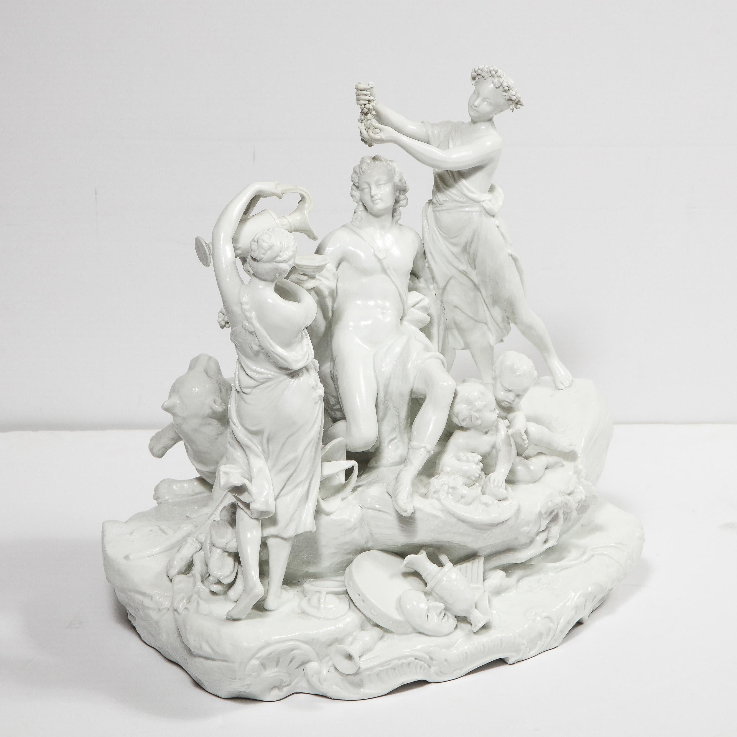 Sculpture « Bacchus » en porcelaine biscuit blanche de style néoclassique grec Bon état - En vente à New York, NY