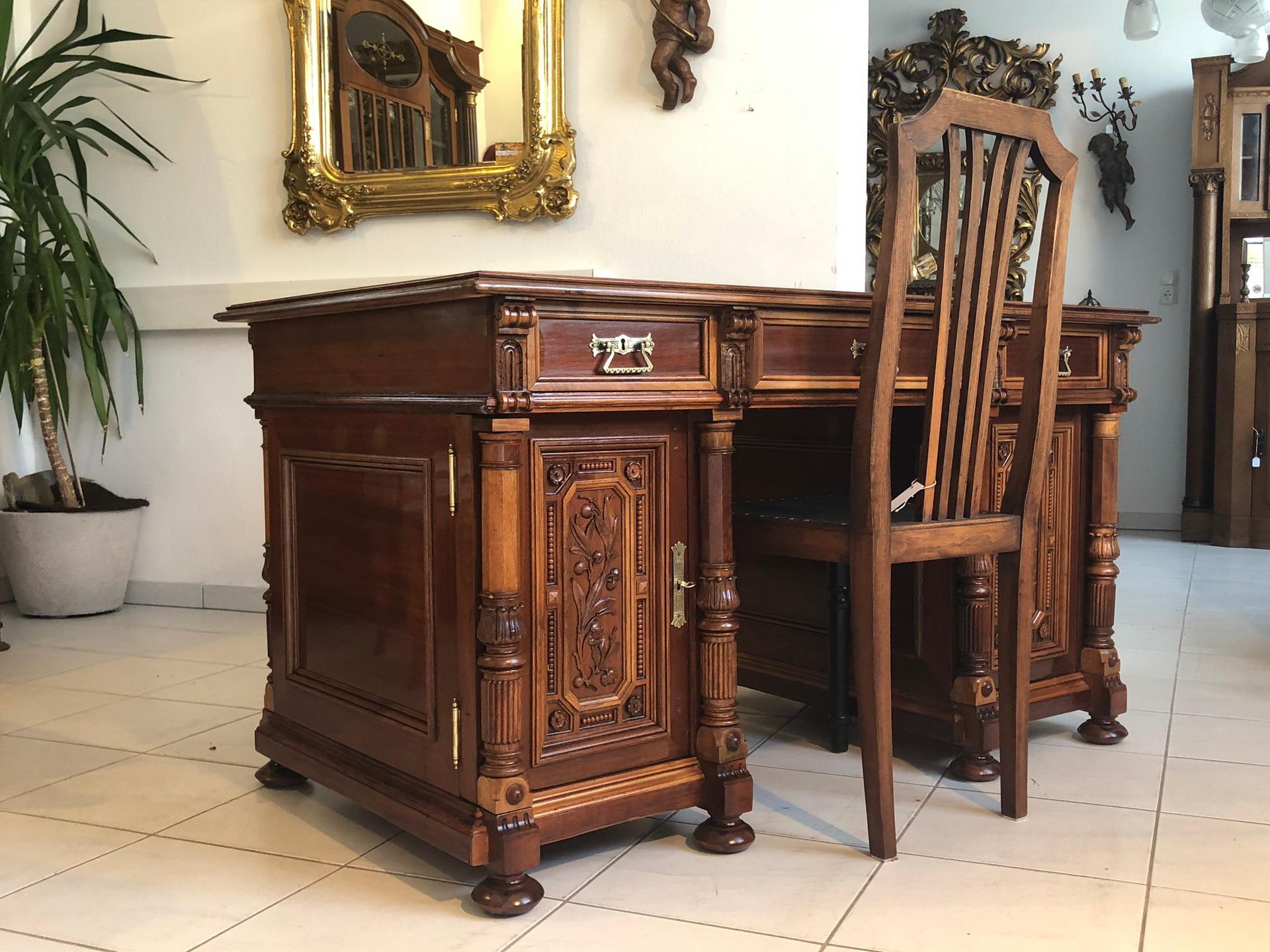 Hand-Crafted Neoclassical Gründerzeit Writing Table with Columns, 1870s For Sale