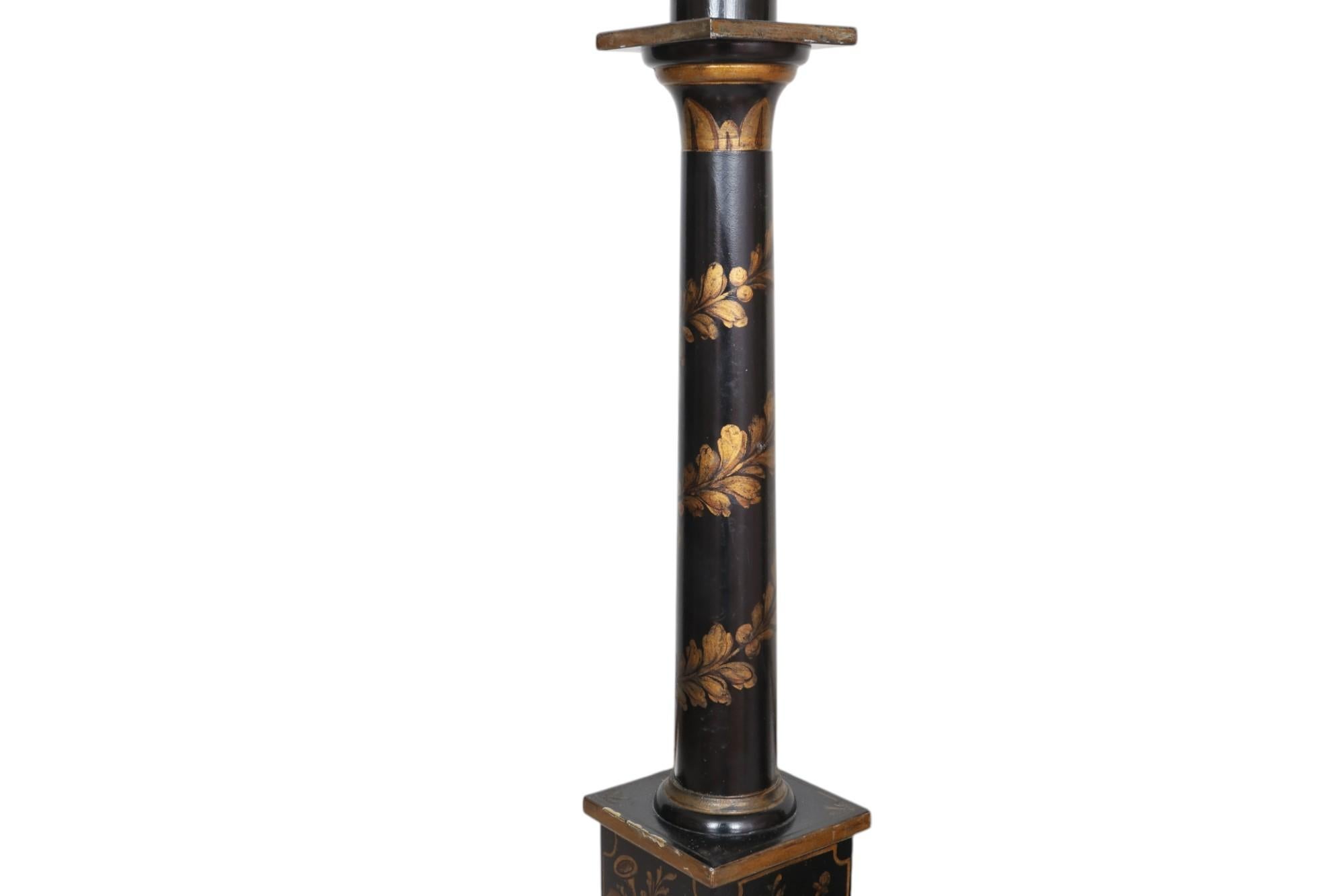Neoclassical Hand-Painted Tole Table Lamps, a Pair In Good Condition For Sale In Bradenton, FL