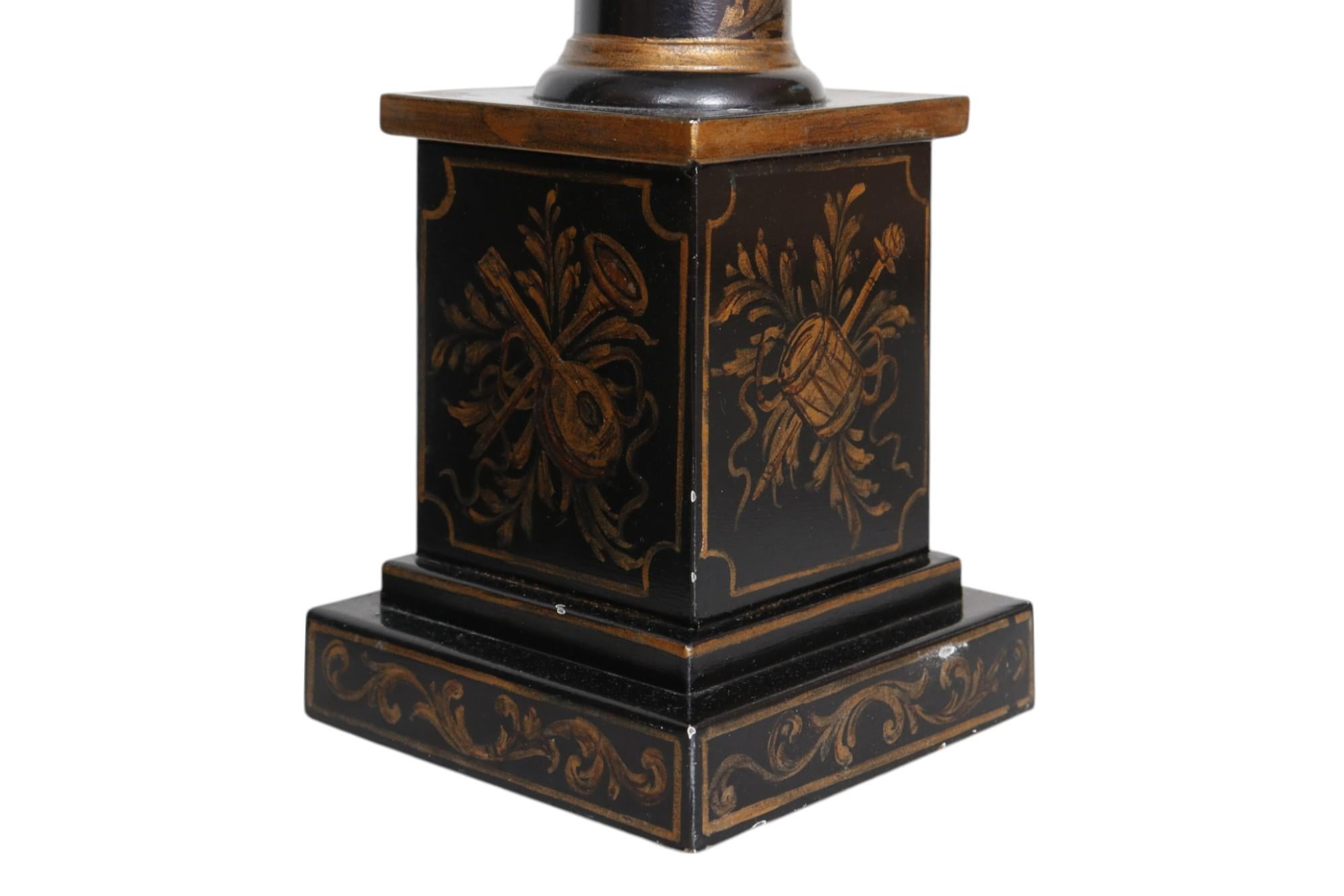 Neoclassical Hand-Painted Tole Table Lamps, a Pair For Sale 1