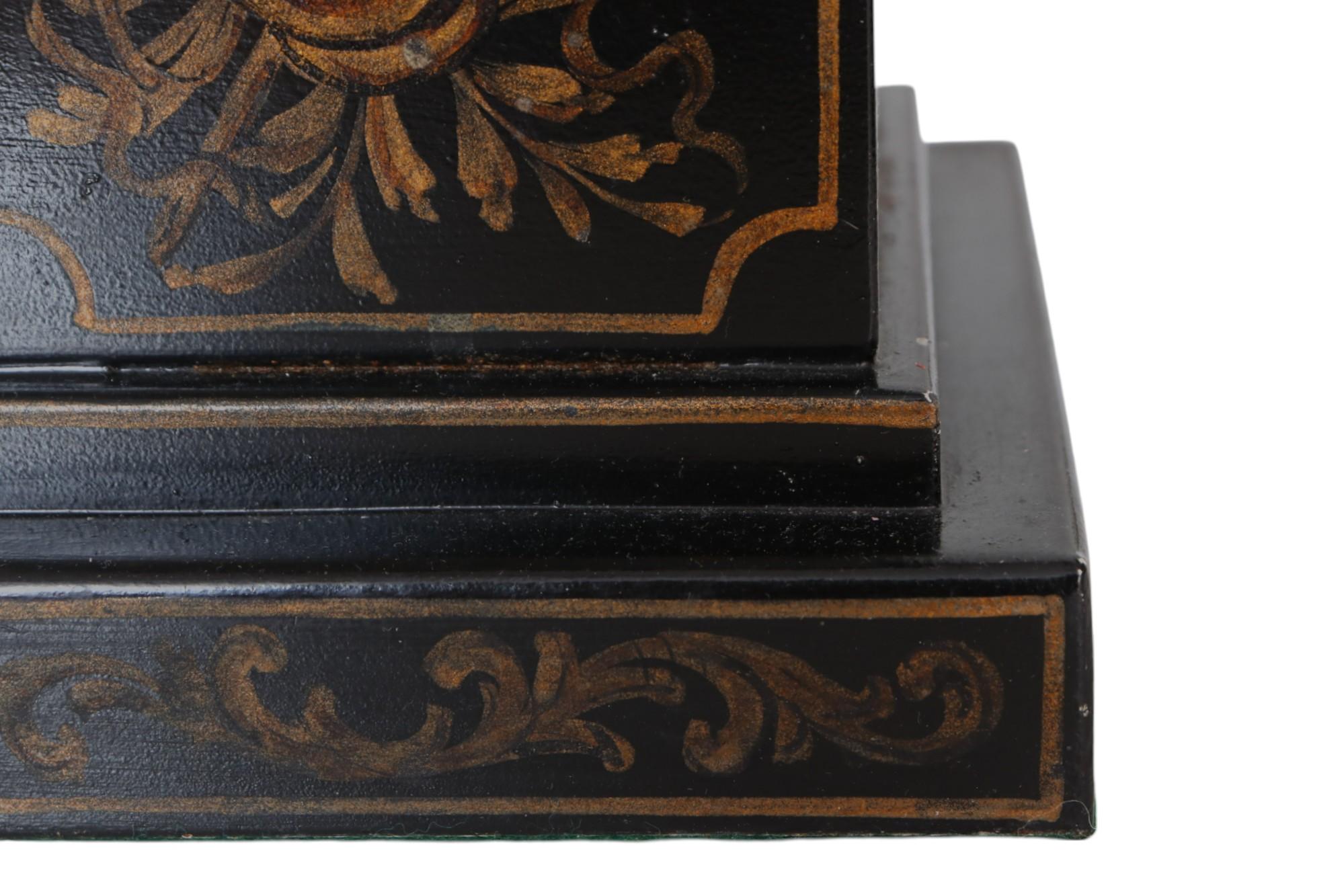 Neoclassical Hand-Painted Tole Table Lamps, a Pair For Sale 2