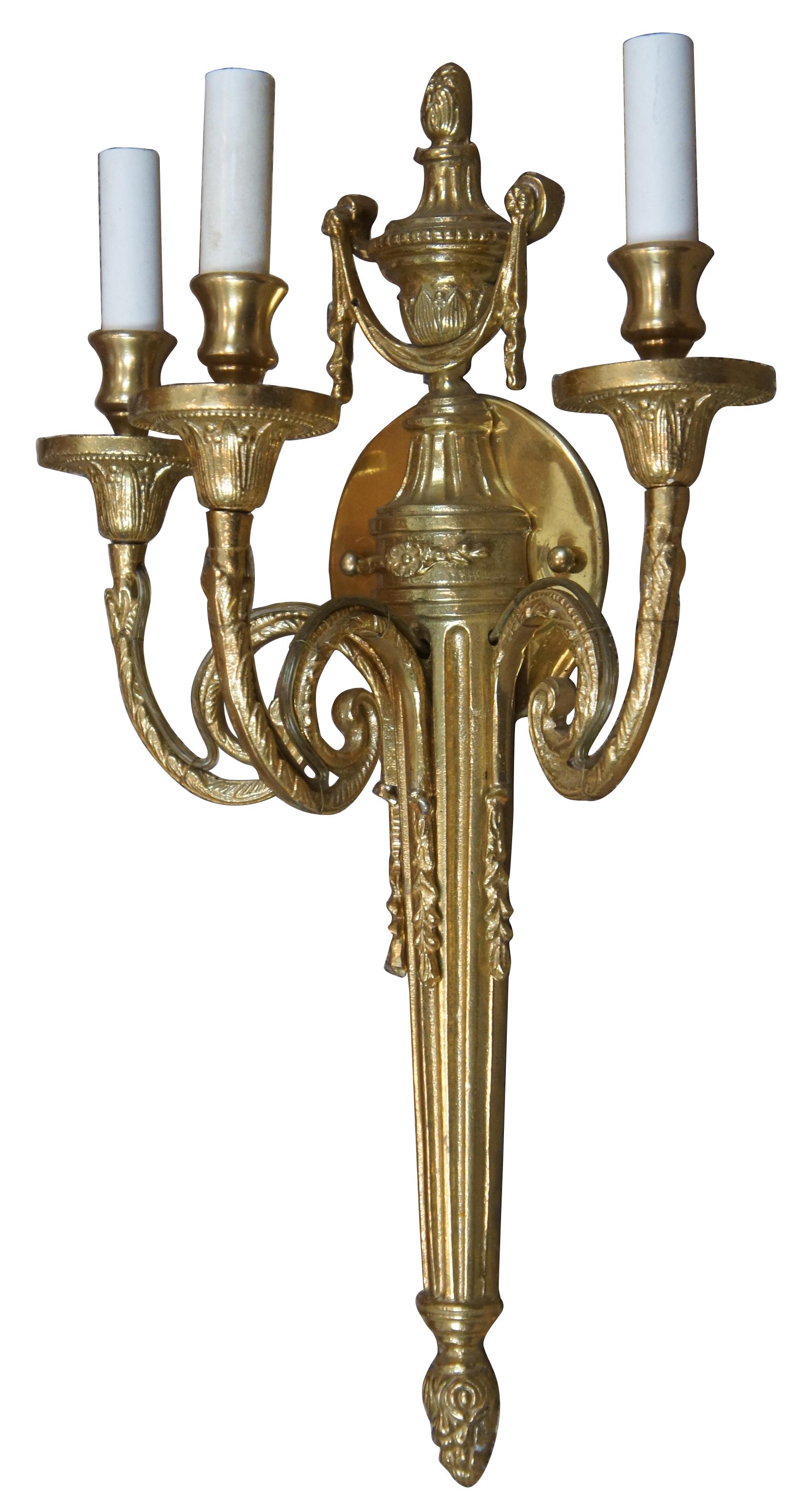 Neoclassical Hollywood Regency 3-Light Gold Candelabra Torchiere Wall Sconce In Good Condition In Dayton, OH