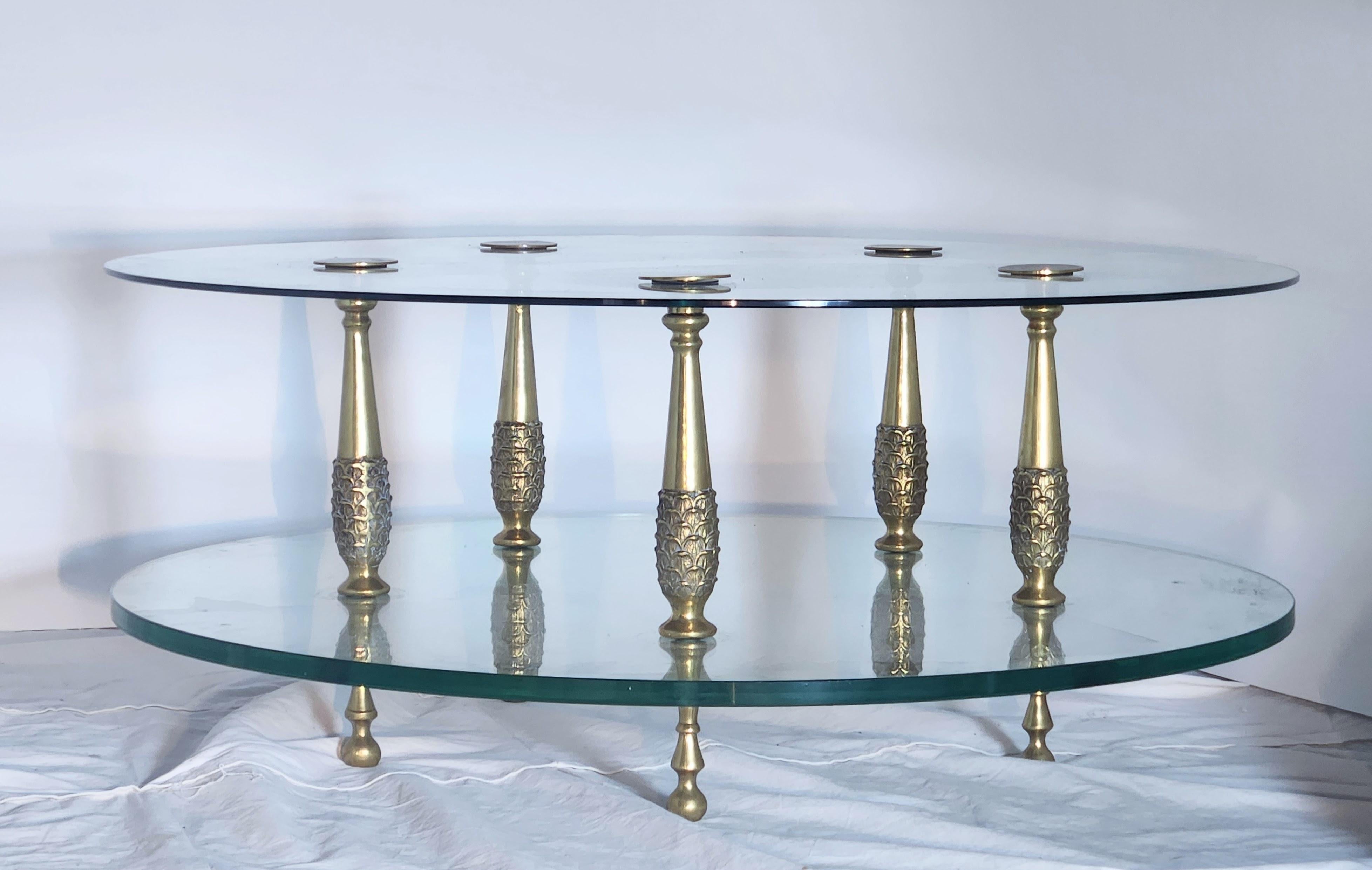 Table à cocktail italienne néoclassique des années 1960 en vente 8