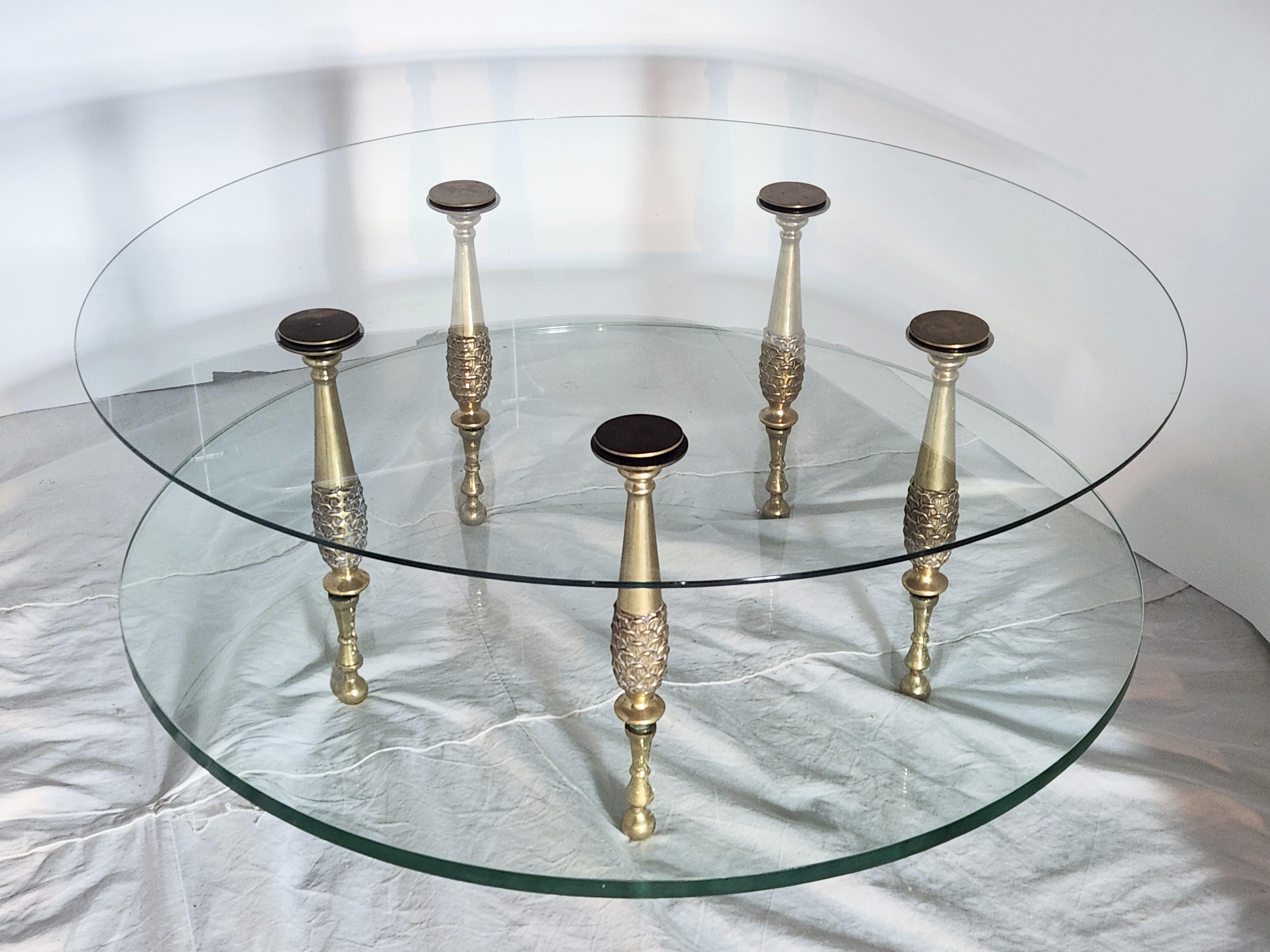 Moulage Table à cocktail italienne néoclassique des années 1960 en vente