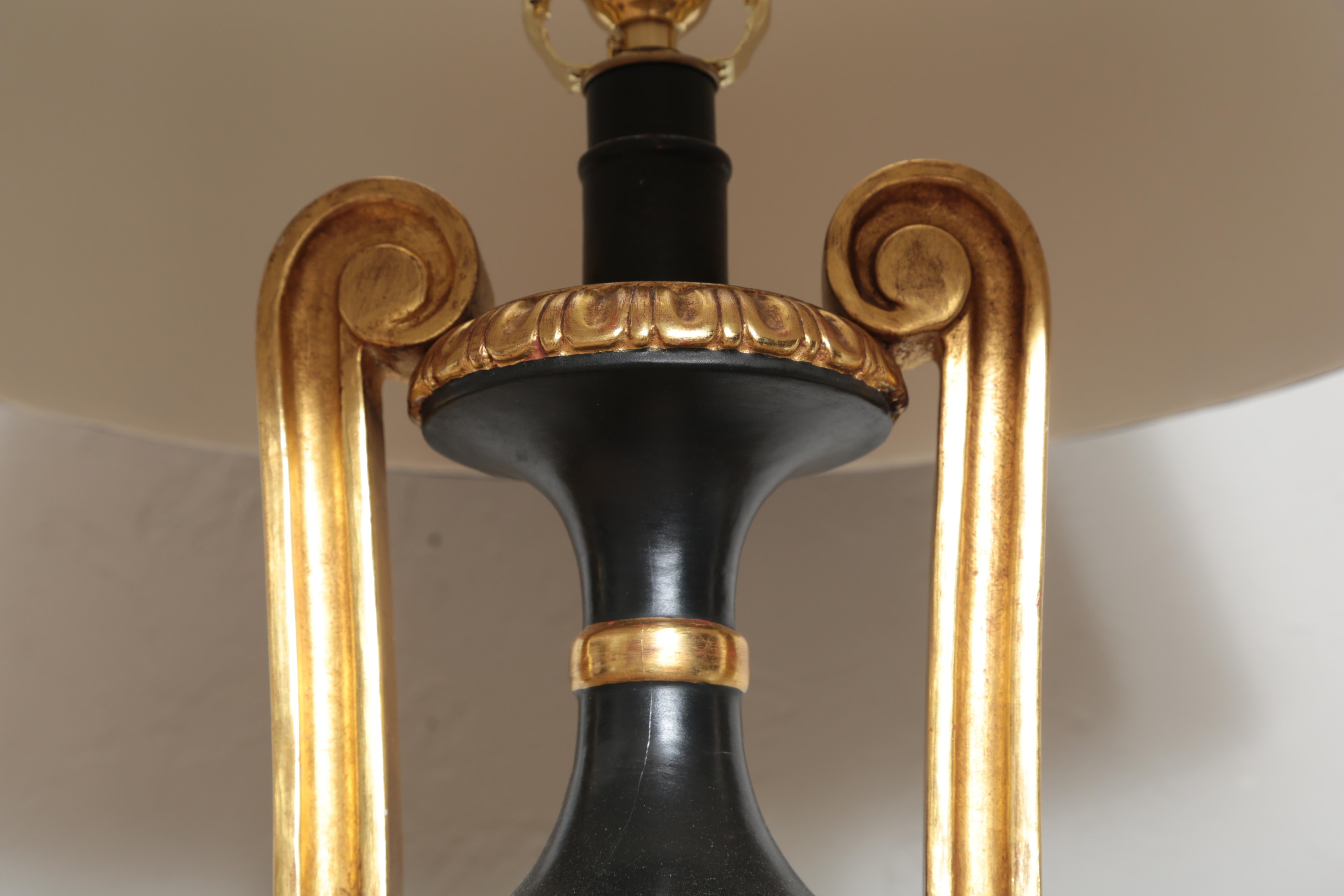 20th Century Neoclassical Italian Carved Wood Urn Lamp For Sale