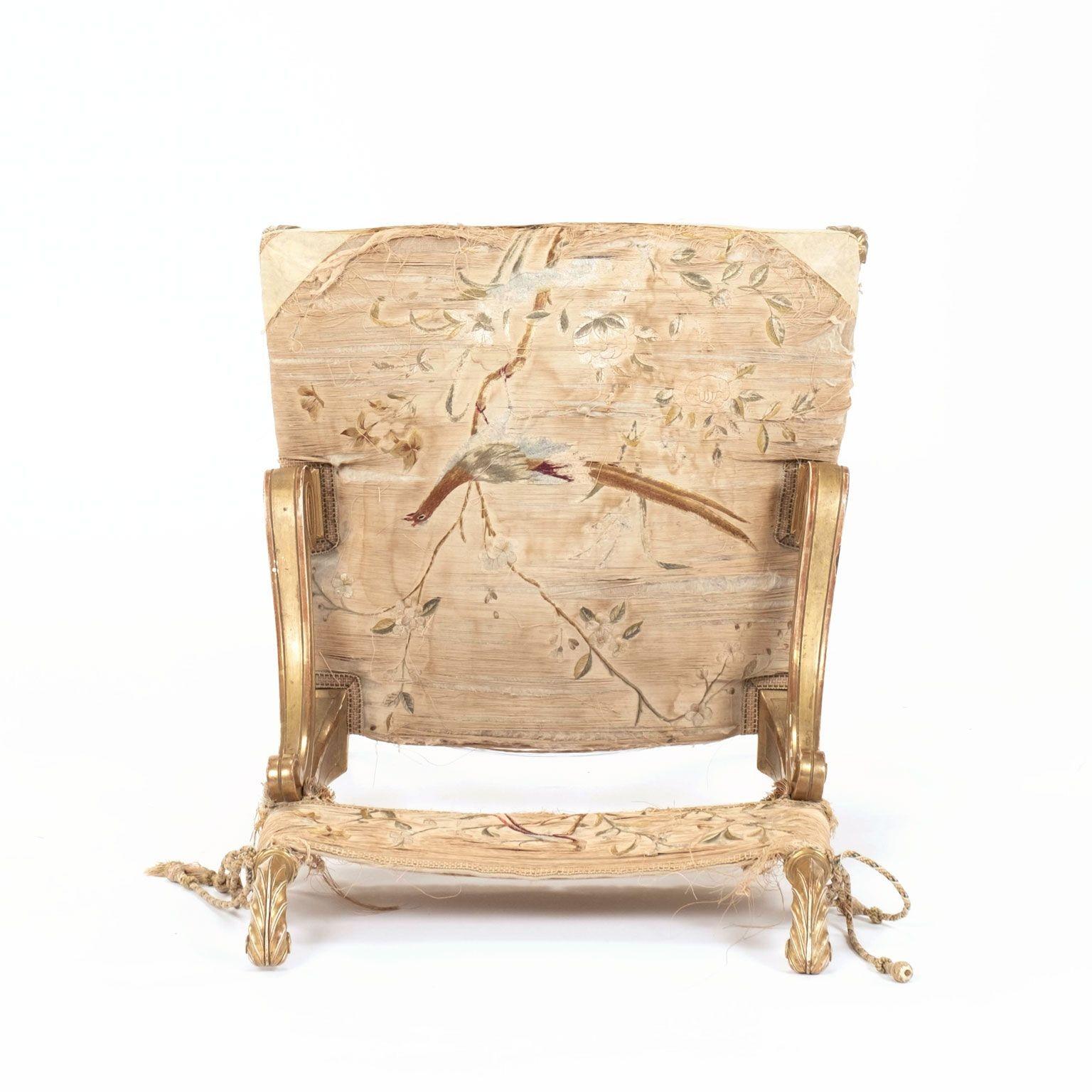 Neoclassical Italian Giltwood Slipper Chair For Sale 11