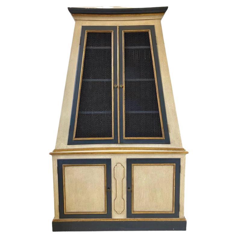 Neoclassical Italian Painted Pyramidal Cabinet with Giltwood Details For Sale