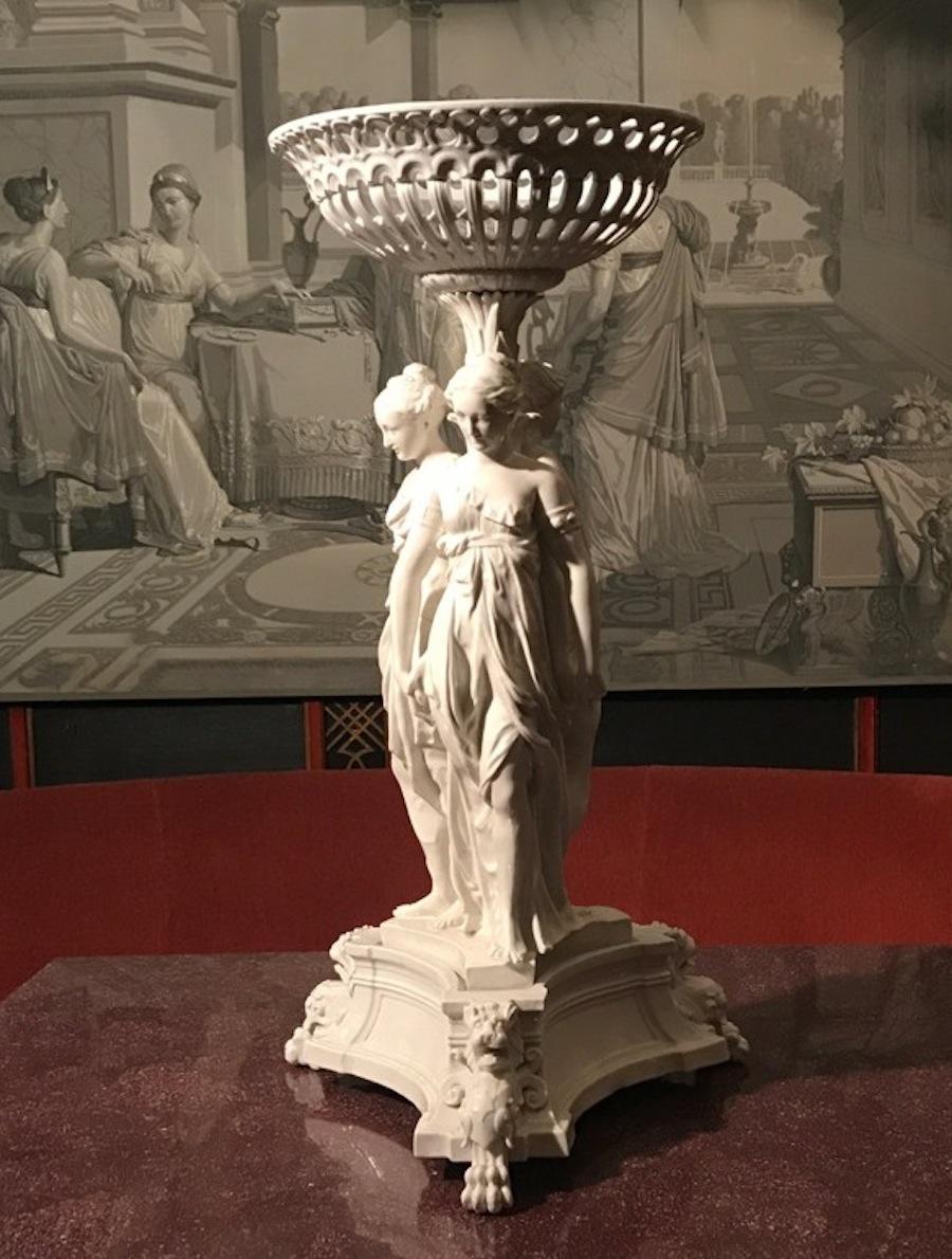 Neoclassical Italian Porcelain Sculptural Table Center, 1850 10