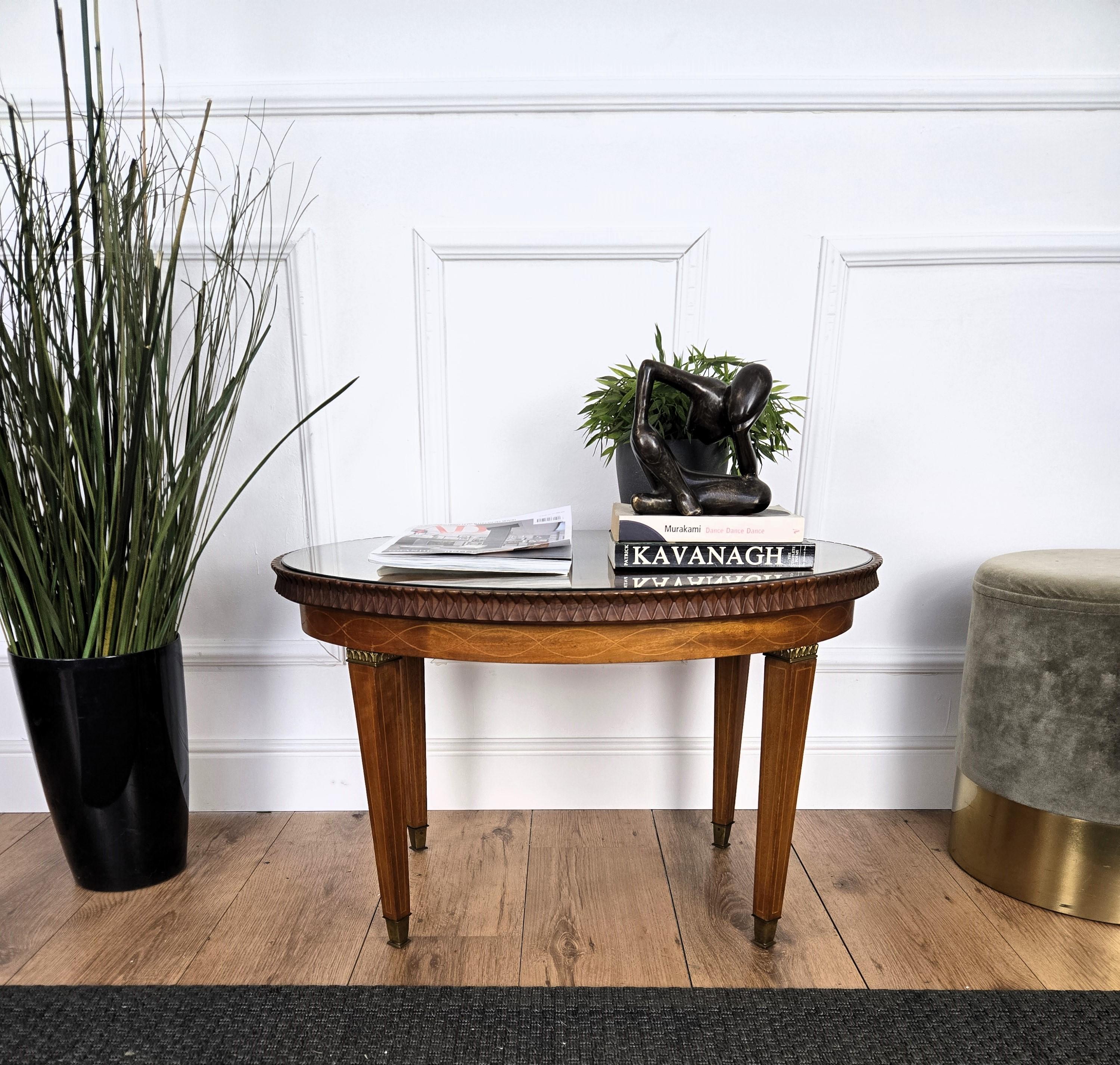 Neoclassical Italian Walnut Burl Wood Inlay Glass Top Coffee Sofa or Side Table In Good Condition For Sale In Carimate, Como