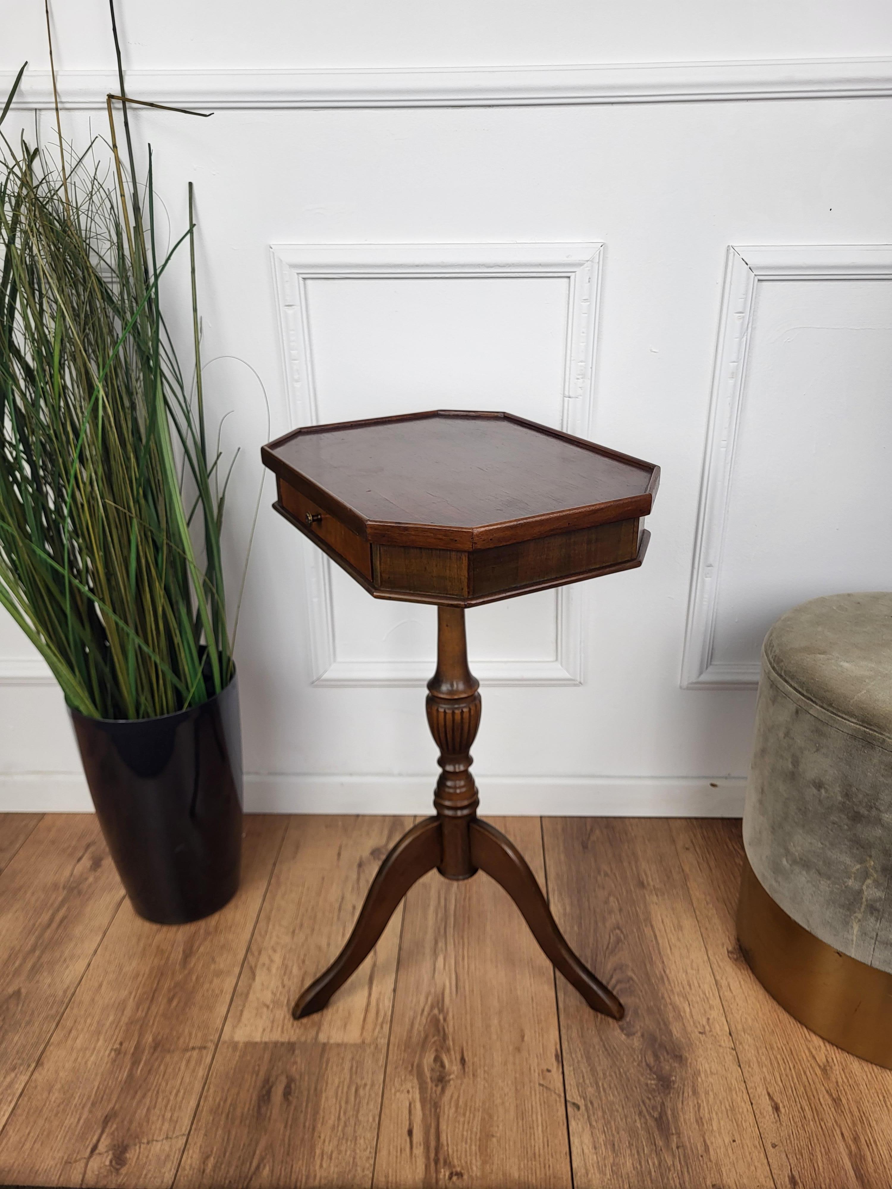 20th Century Neoclassical Italian Walnut Inlay Octagonal Tripod Side Table For Sale