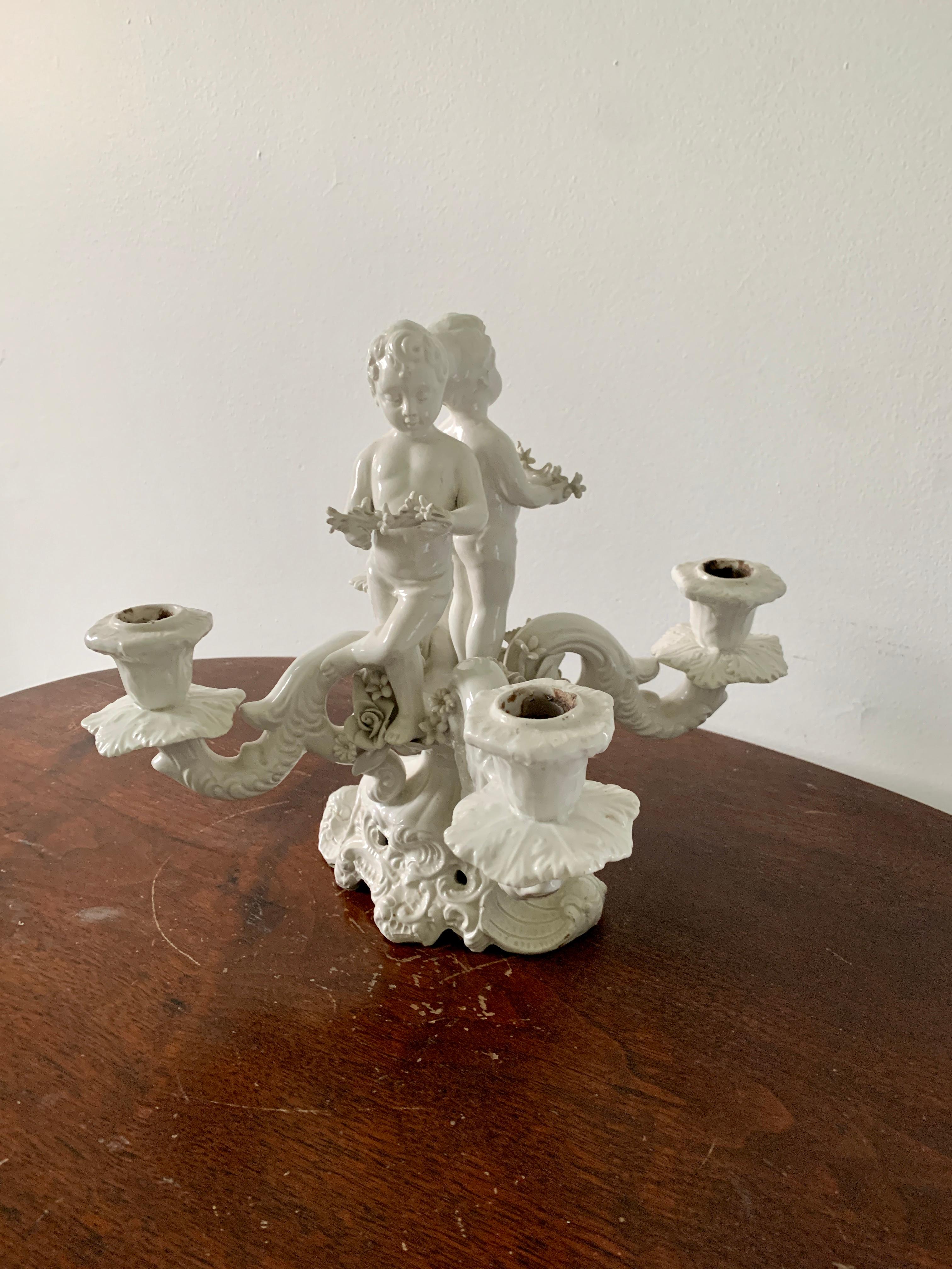 Neoclassical Italian White Porcelain Four-Arm Candelabra with Putti For Sale 1